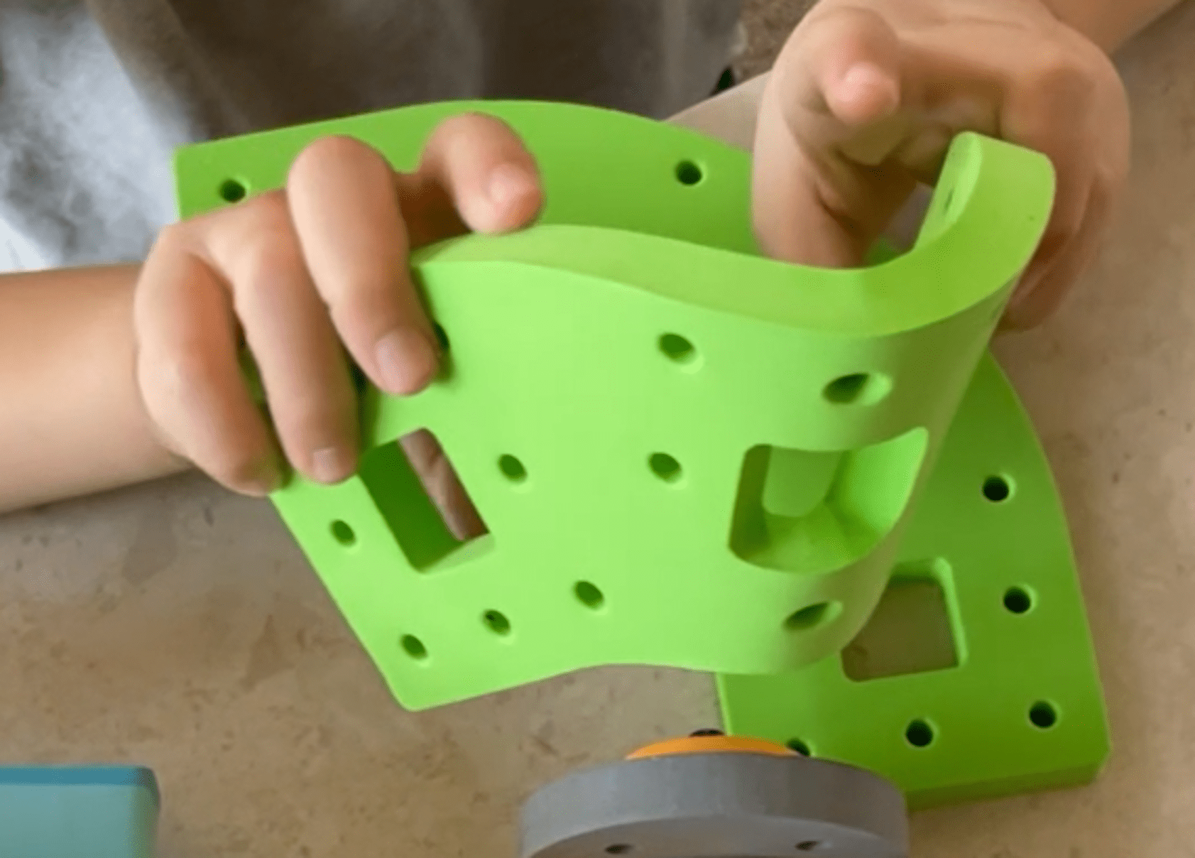 BAKOBA - Creative Mega Box - Éducation Édition - myplayground