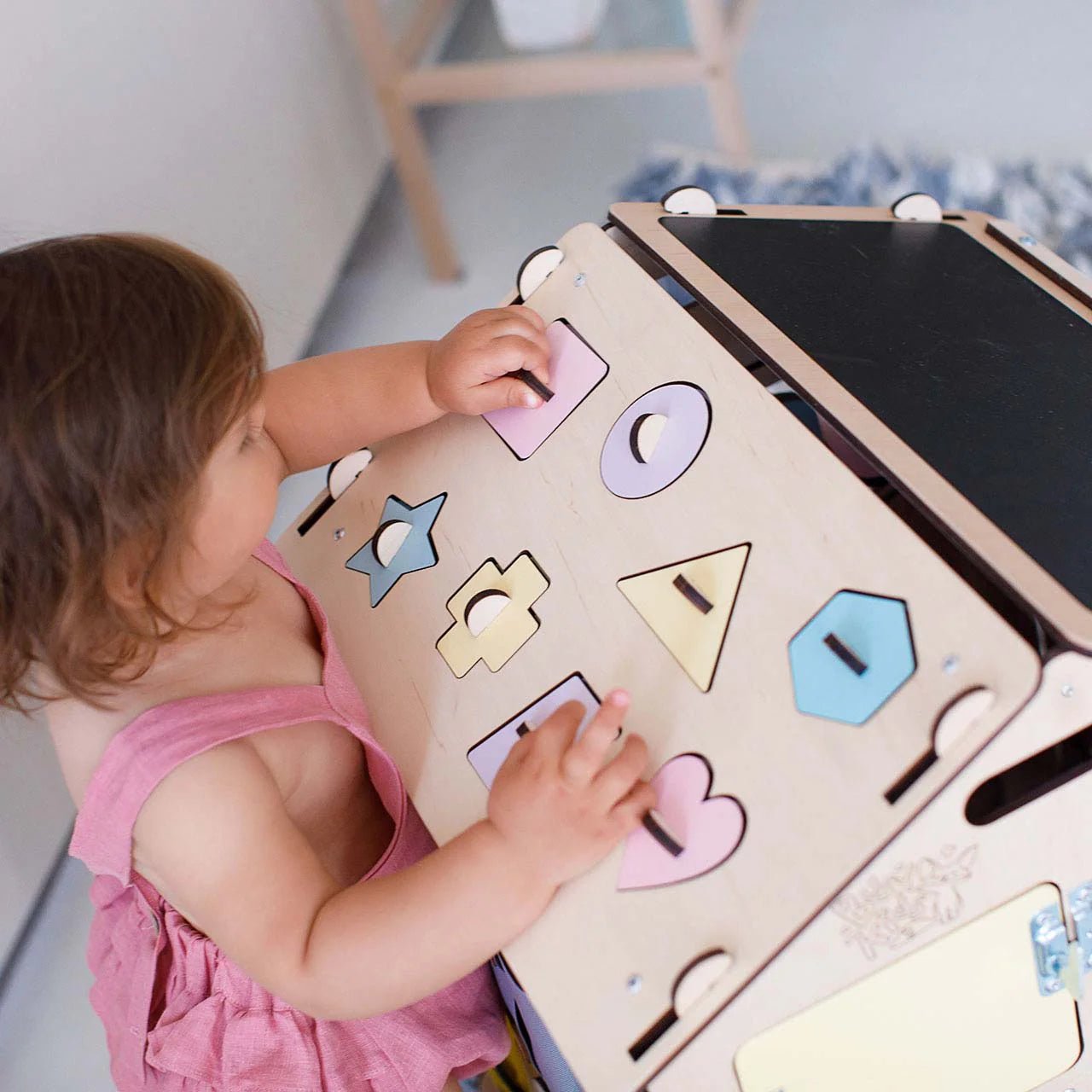 Ensemble Maisonnette et Cube Interactif - Natura/Pastel, bois natura - 12 à 18 mois - BusyKids - myplayground