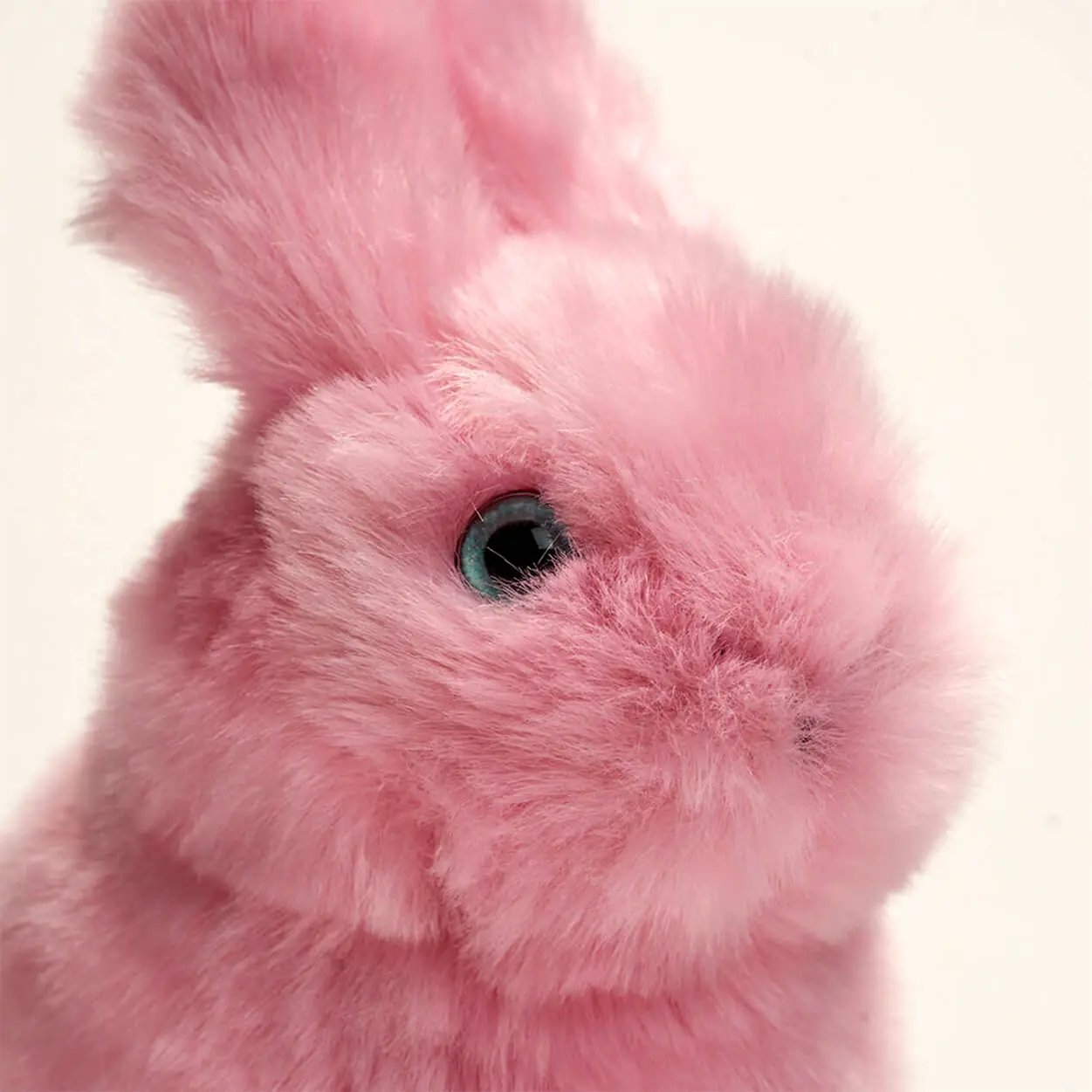Ma peluche Lapin Léon - La Pelucherie by La Pelucherie