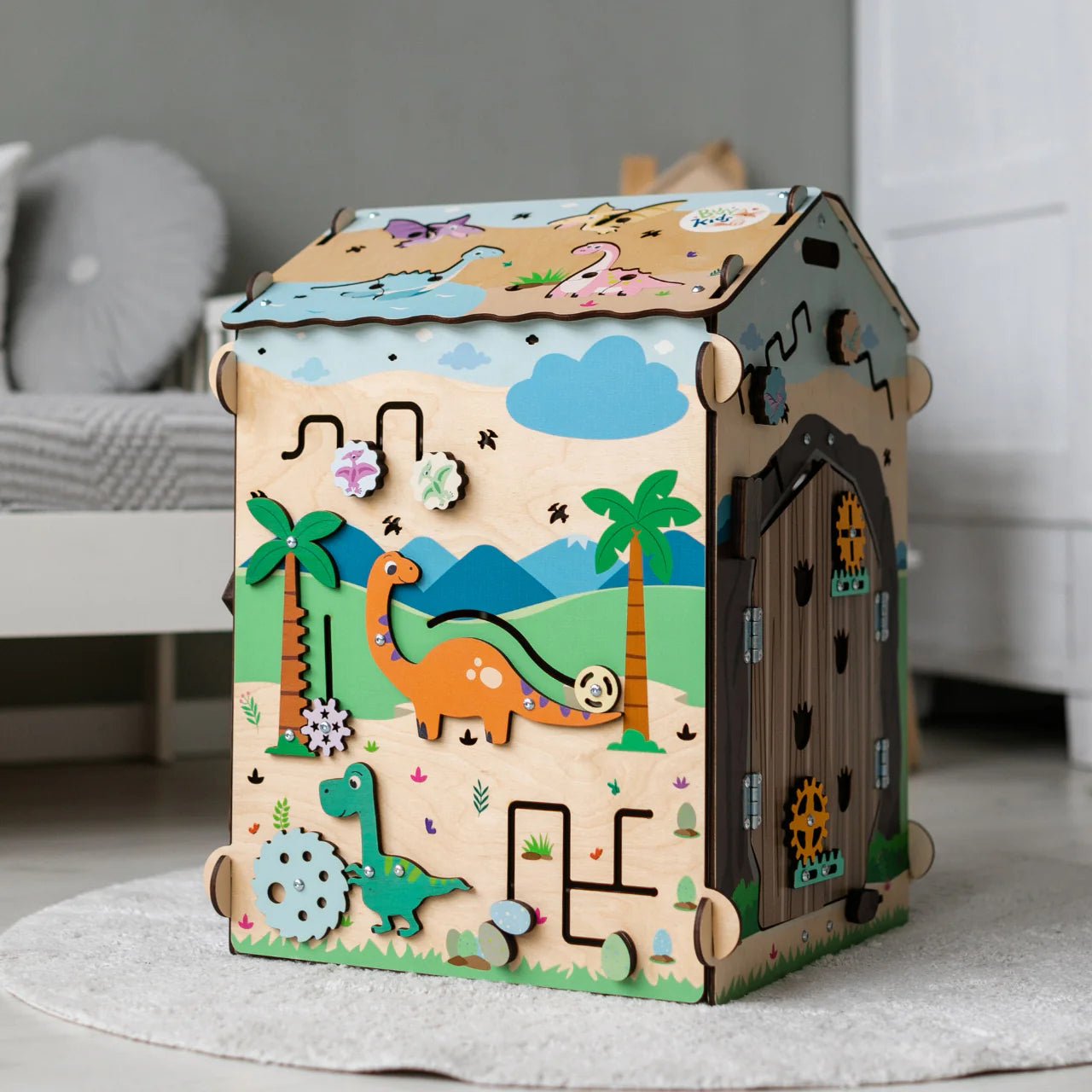 Busy Board Maisonnette Éducative DINO Équipé d'un Éclairage - Bois Natura, 12 à 18 mois - BusyKids - myplayground