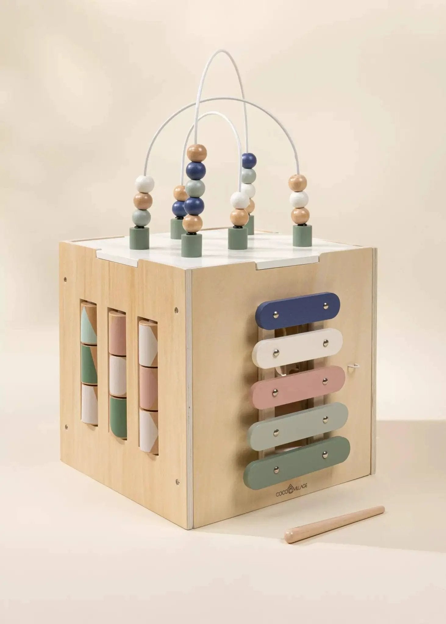 Cube d'activités en bois - Coco Village by Coco Village