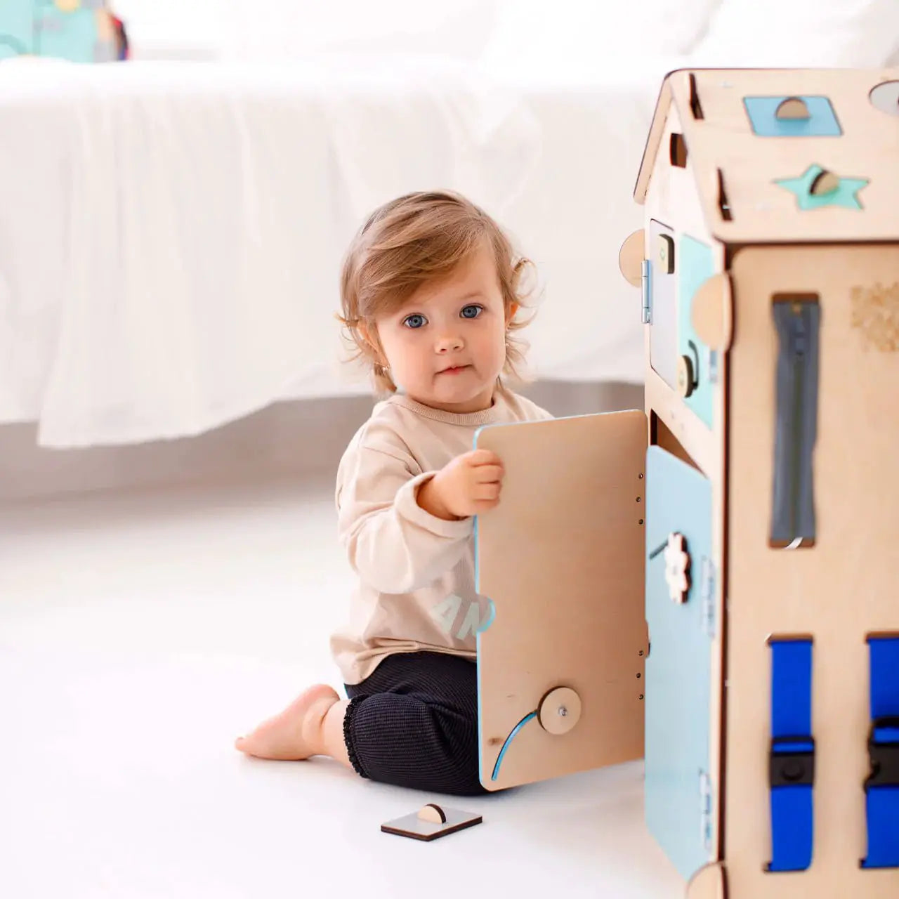 Ensemble Maisonnette et Cube Interactif - menthe, bois natura, 12 à 18 mois - BusyKids by BusyKids