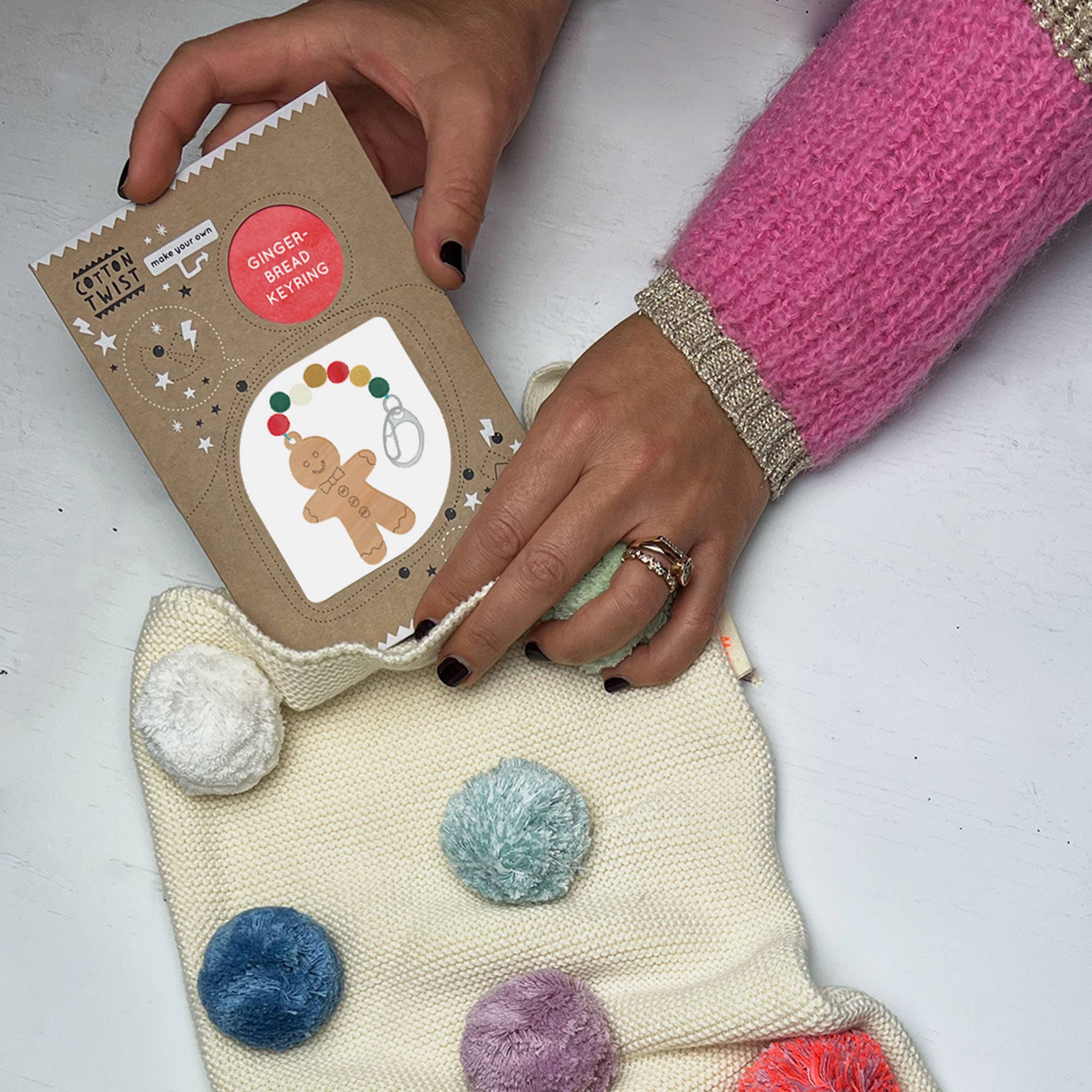Porte-clés en forme de personnage en pain d'épice by Cotton Twist