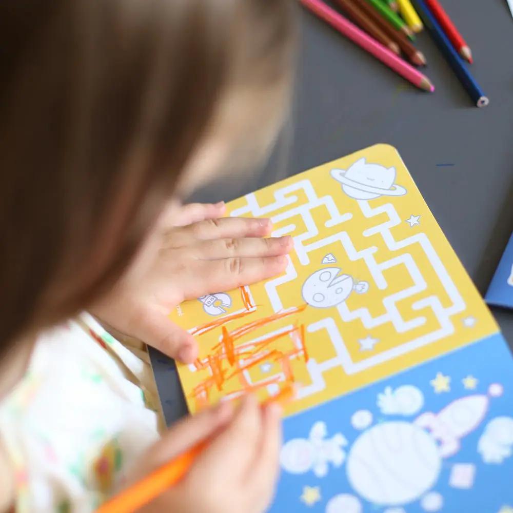 Livres de Coloriage Looong - J'adore Colorier l'Espace - Banana Panda by Banana Panda