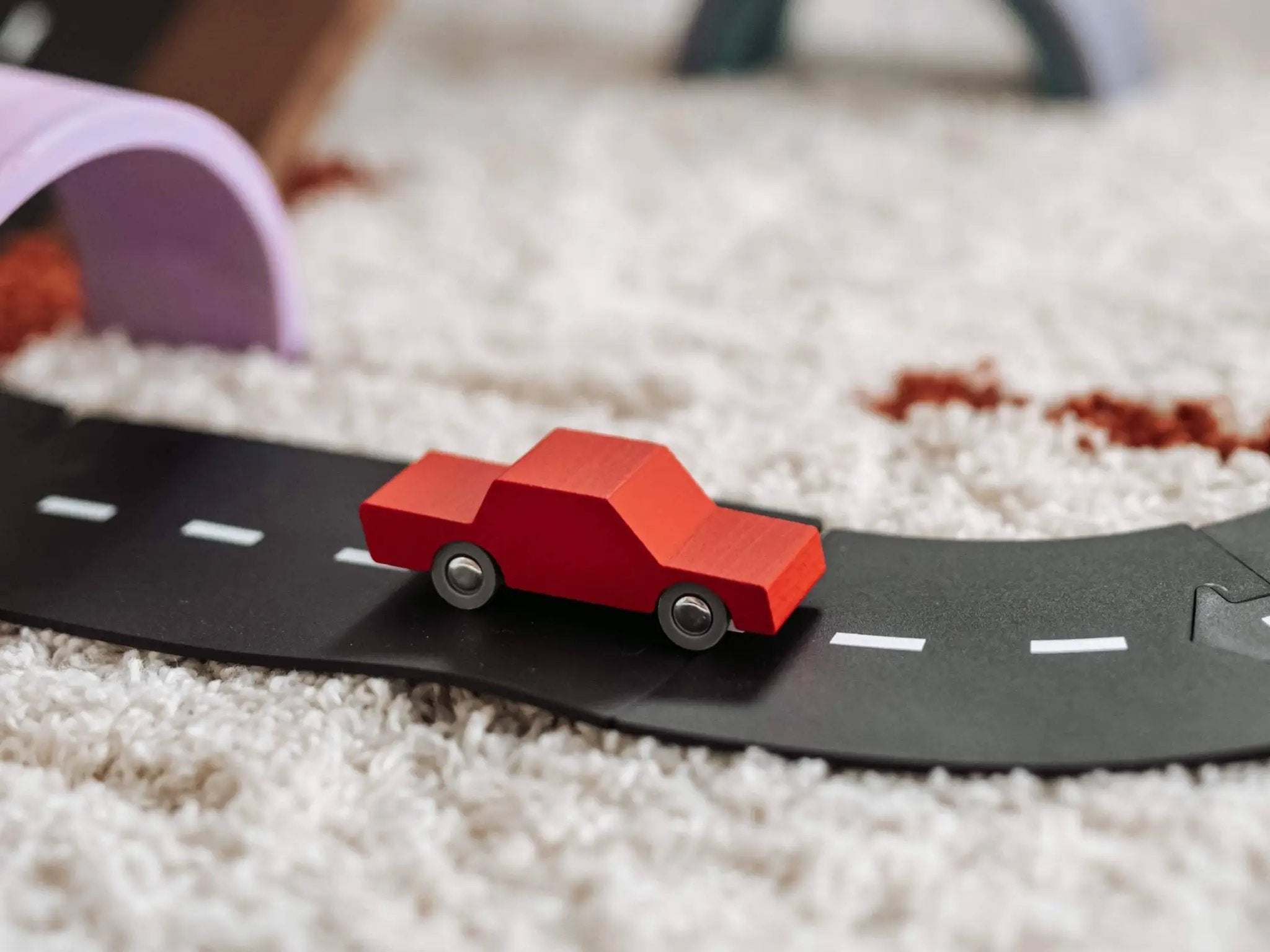 Petite voiture en bois, va-et-vient, rouge by Waytoplay Toys - The Netherlands