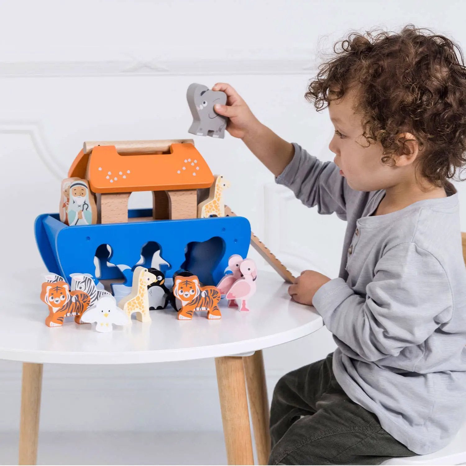 Trieur de formes d'Arche de Noé - Jeu Montessori enfant ( 2 ans et + ) by Le Toy Van