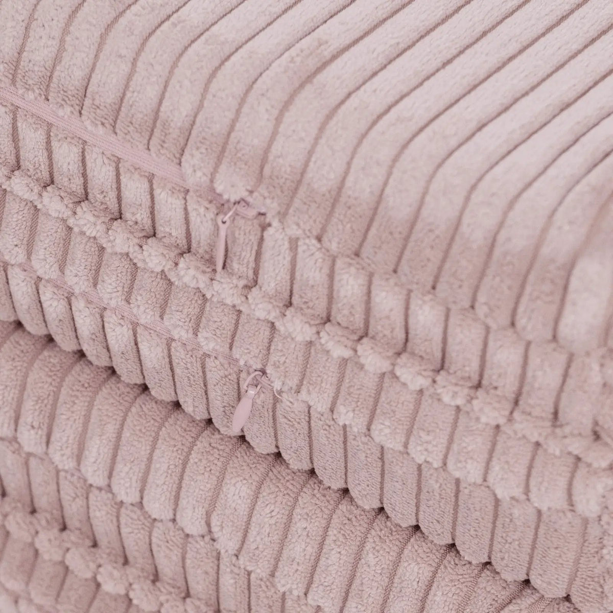 Tapis fleur - 15x115x5 cm, velours côtelé rose clair moelleux, tapis de jeu - Plush Nest by Misioo