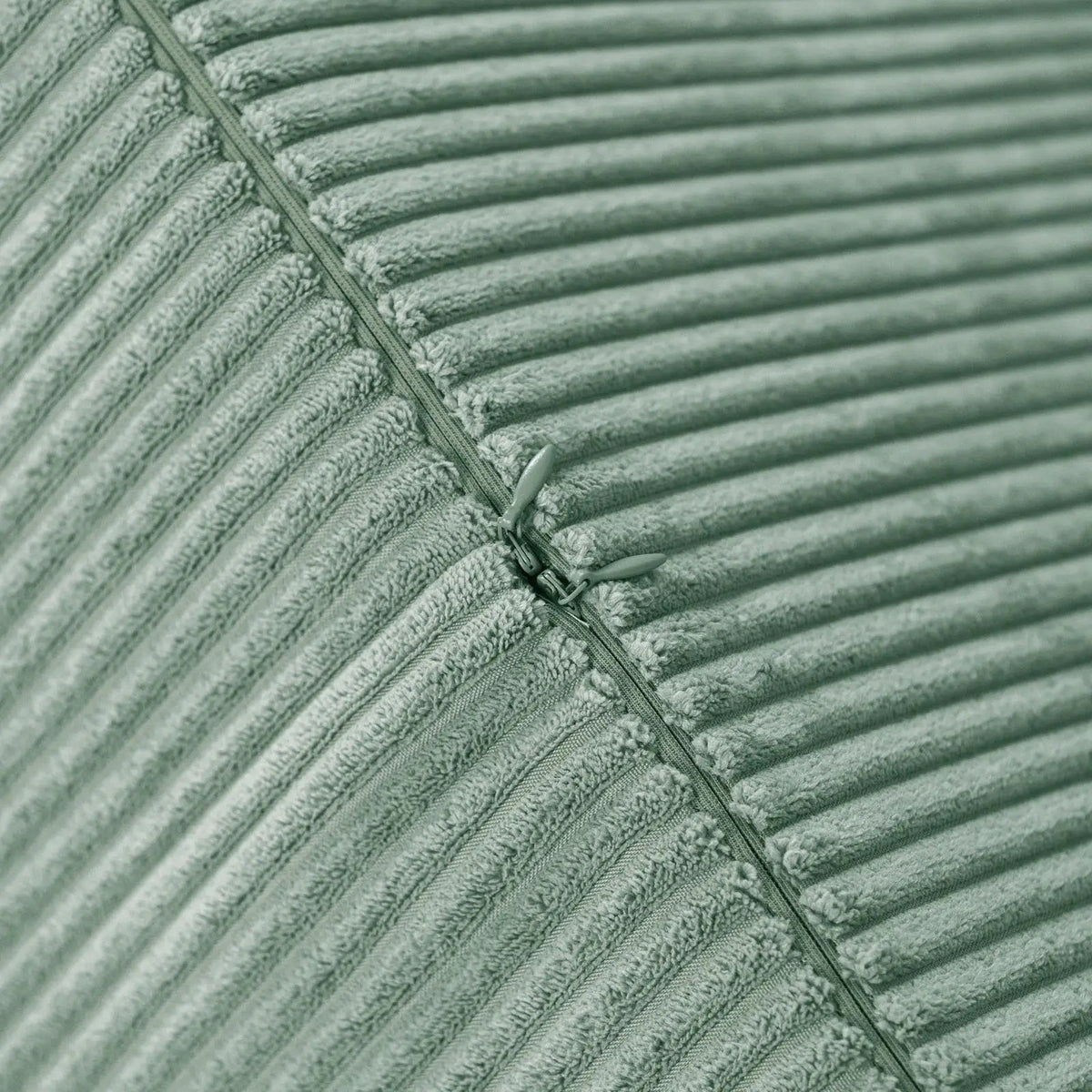 Canapé Foldie avec accoudoirs - Velours côtelé vert premium - PLUSH NEST by Misioo