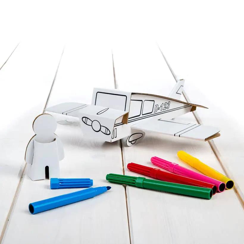 Avion en Carton avec Lignes Imprimées à Colorier - Jeu de Création by Calafant