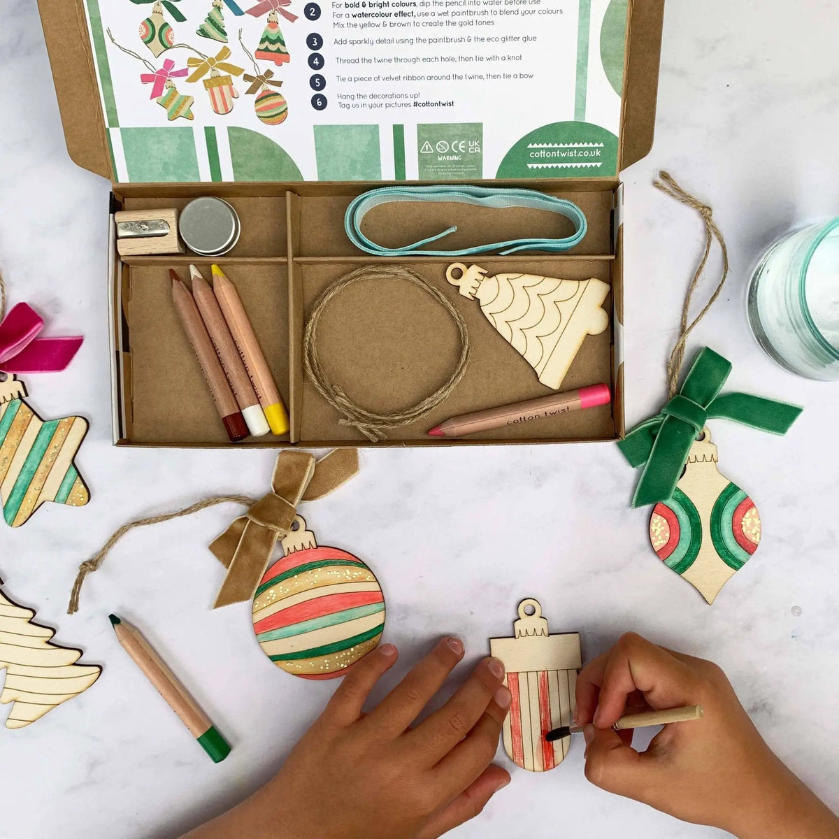 Kit de bricolage pour décorations de Noël à paillettes by Cotton Twist
