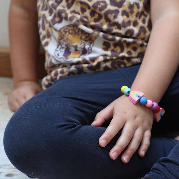 Faites votre propre bracelet arc-en-ciel by Cotton Twist