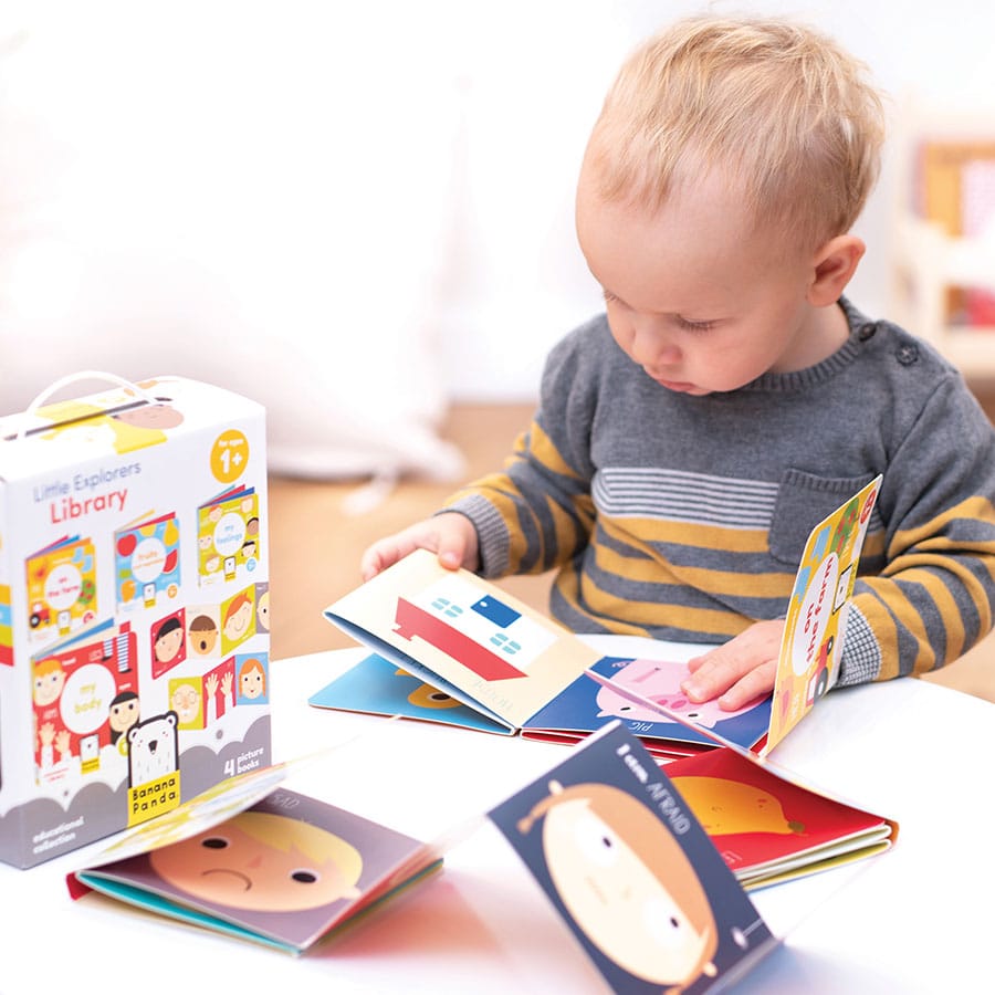 Petite Bibliothèque des Explorateurs - Banana Panda - myplayground