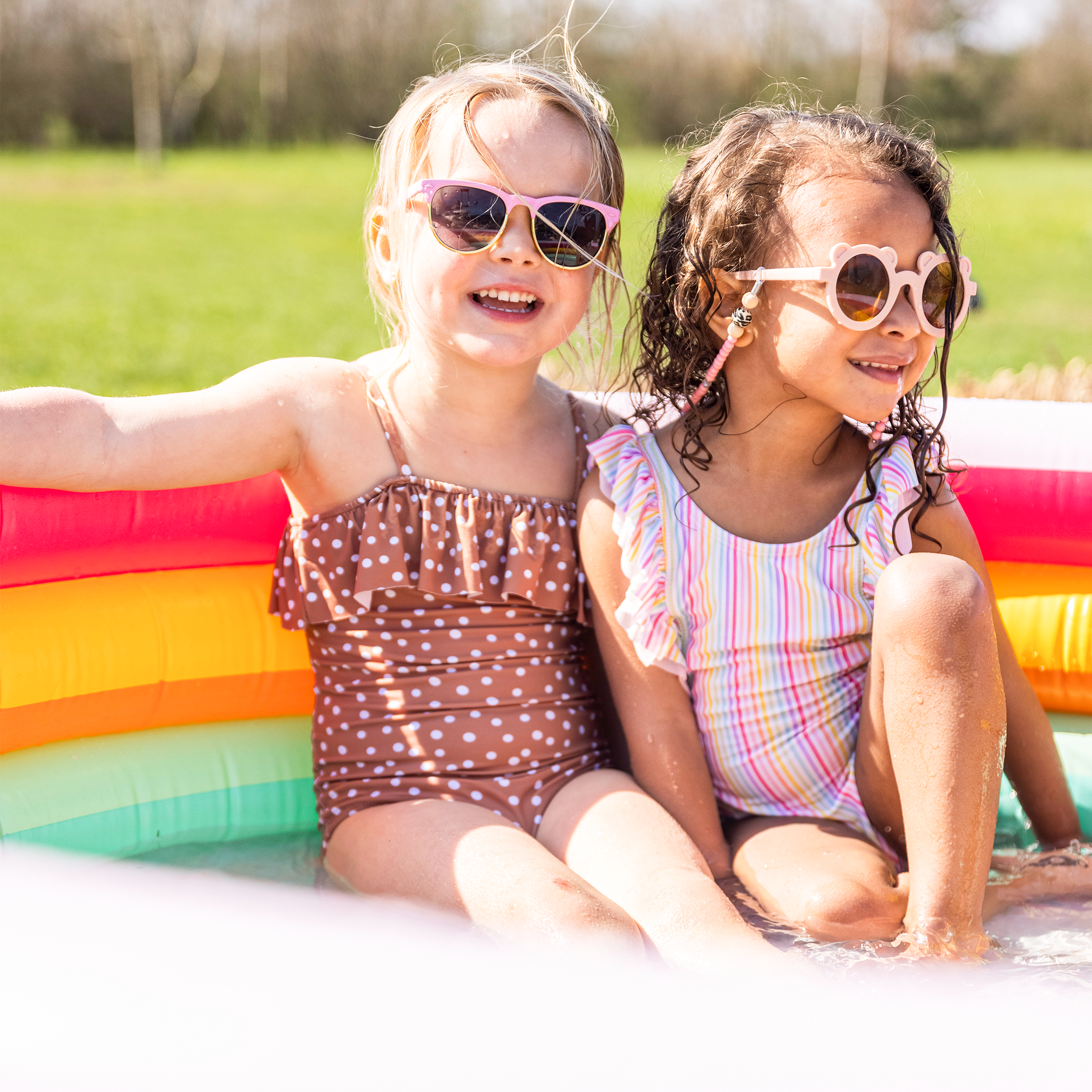 Piscine gonflable - arc - en - ciel, 150 cm - Swim Essentials - myplayground