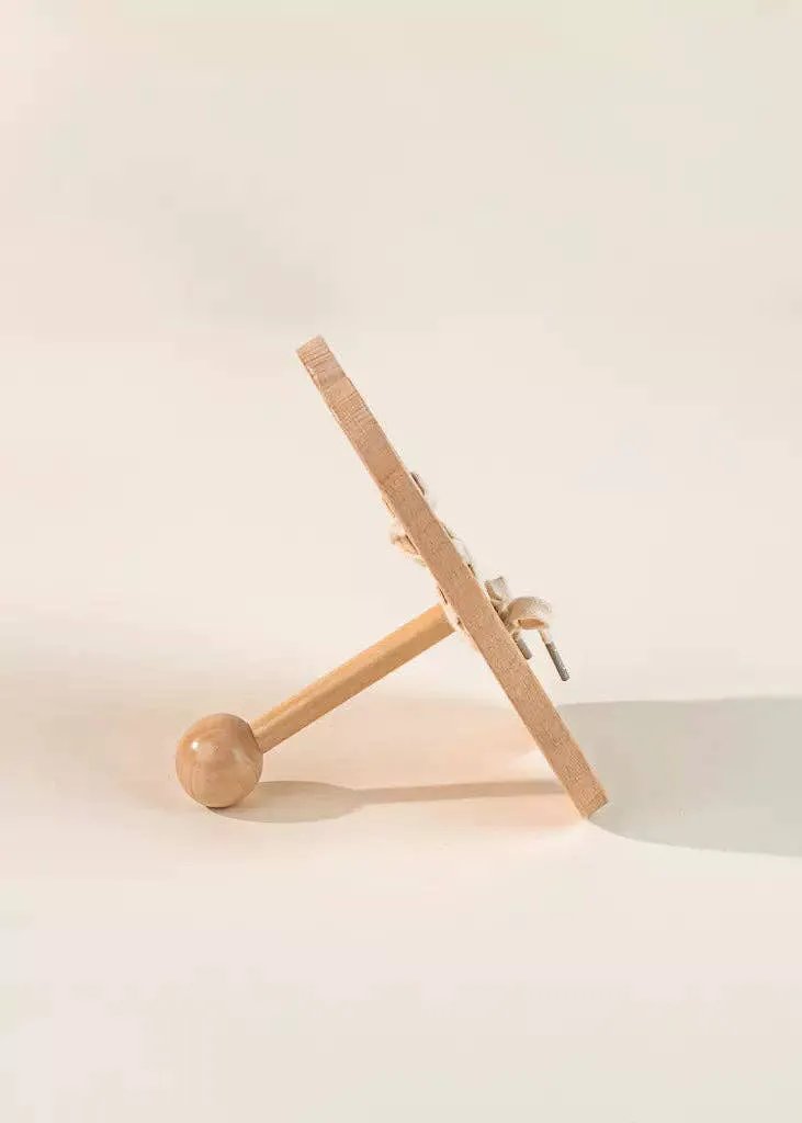 Jeu de laçage en bois - Coco Village by Coco Village