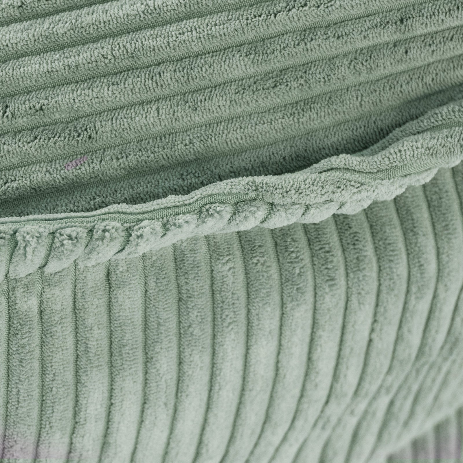 Fauteuil Huggy Bear - 68x45, vert velours côtelé - Plush Nest - myplayground