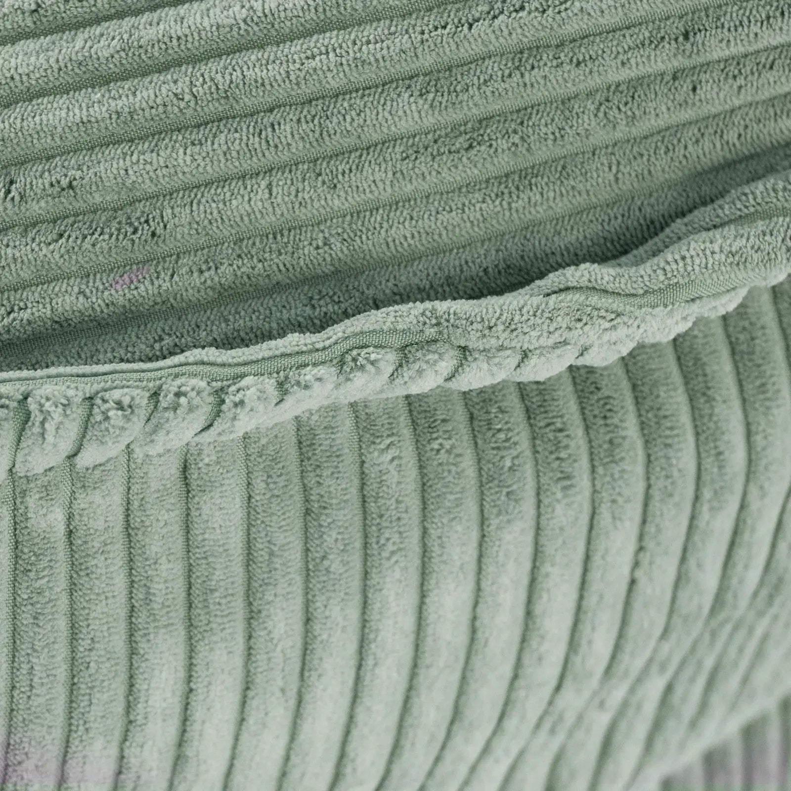 Fauteuil Huggy Bear - 68x45, vert velours côtelé - Plush Nest by Misioo