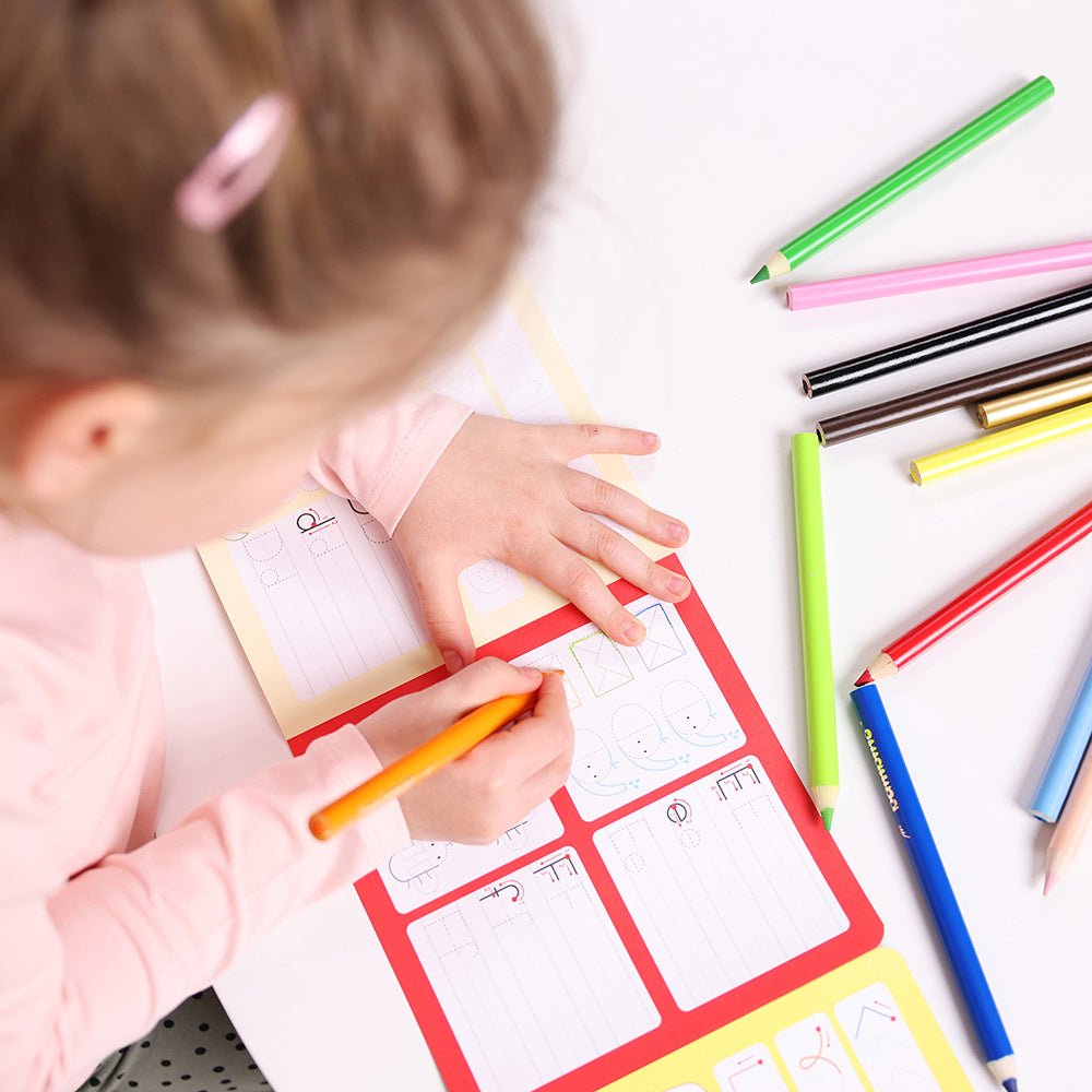 Livres de Coloriage Looong Prêts à Écrire - Lettres - Banana Panda by Banana Panda