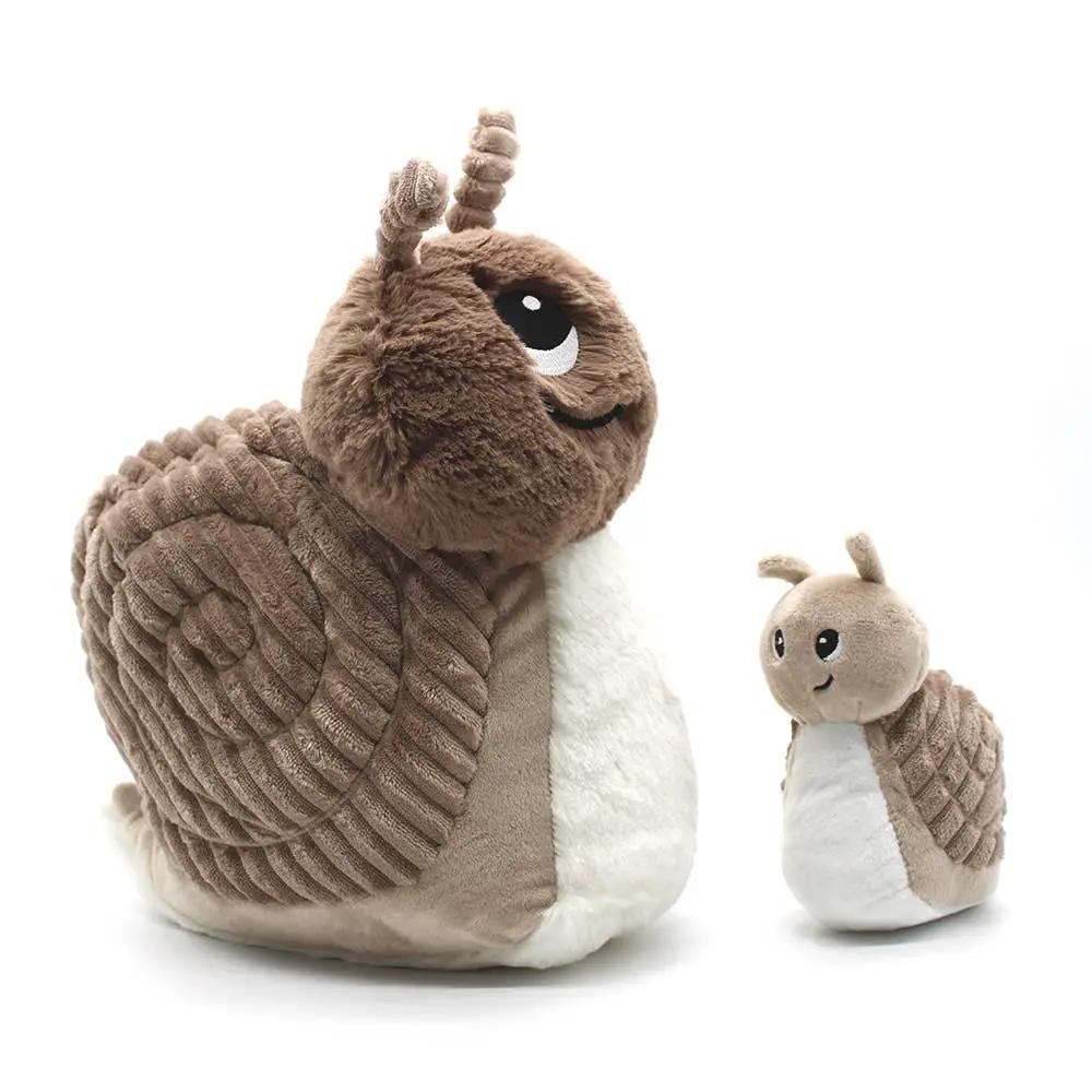 Escargot en Peluche et Bébé Marron // Les Ptipotos - Les Déglingos, France by Les Déglingos, France