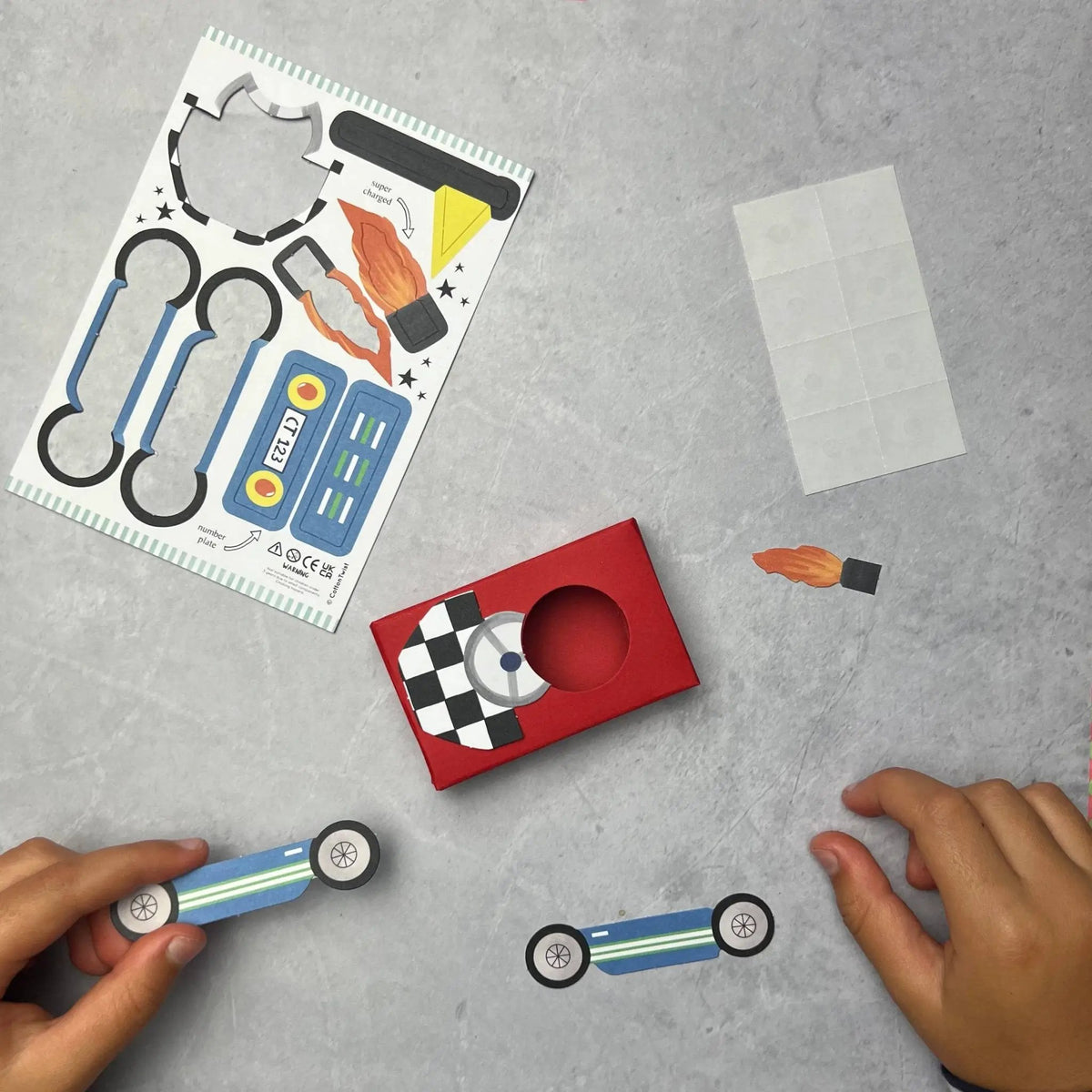 Créez votre propre voiture de course Matchbox by Cotton Twist