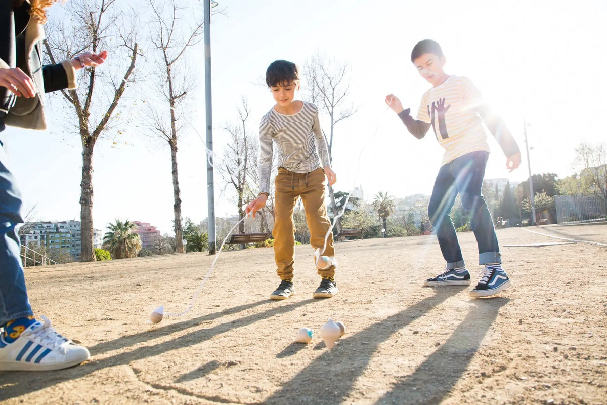 Me&Mine | Ensemble : Jeux de sport pour enfants. by Me&Mine