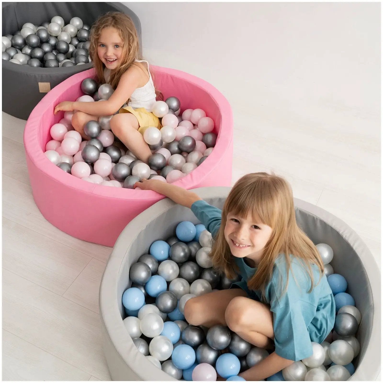 Boule de piscine à balles - 6 cm, lot de 200 pcs : perle, argent, perle bleu clair - Plush Nest - Misioo by Misioo