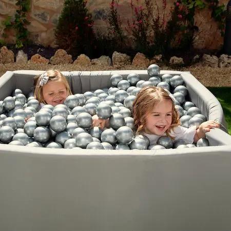 Piscine à balles Carrée - 130x130x50 cm, Gris Clair, Active - Plush Nest by Misioo