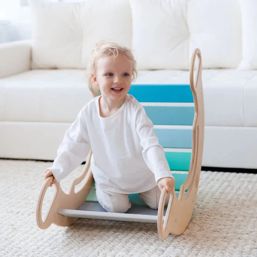 Ensemble triangle pikler + planche + bascule d’équilibre - menthe, bois Natura, 12 à 18 mois - BusyKids - myplayground