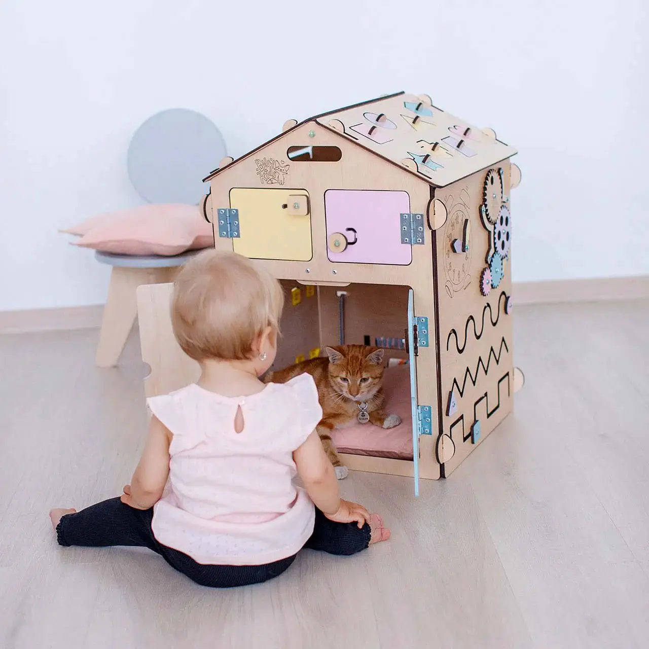 Maisonnette Éducative - pastel, édition limitée, bois natura, 12 à 18 mois - BusyKids by BusyKids