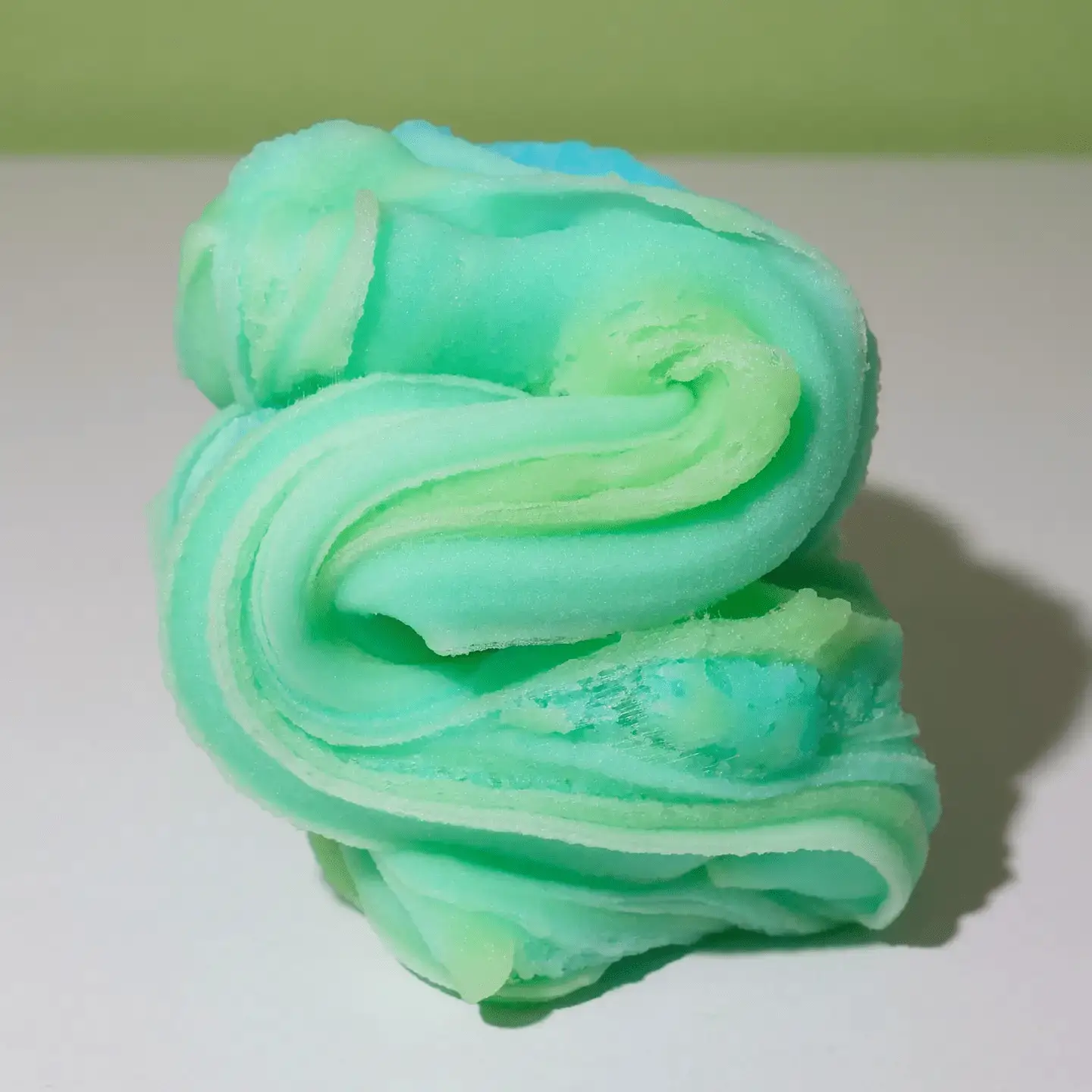 Jouet de Slime en Forme de Vers Gélifiés Aigres - Sonria Slime LLC by Sonria Slime LLC