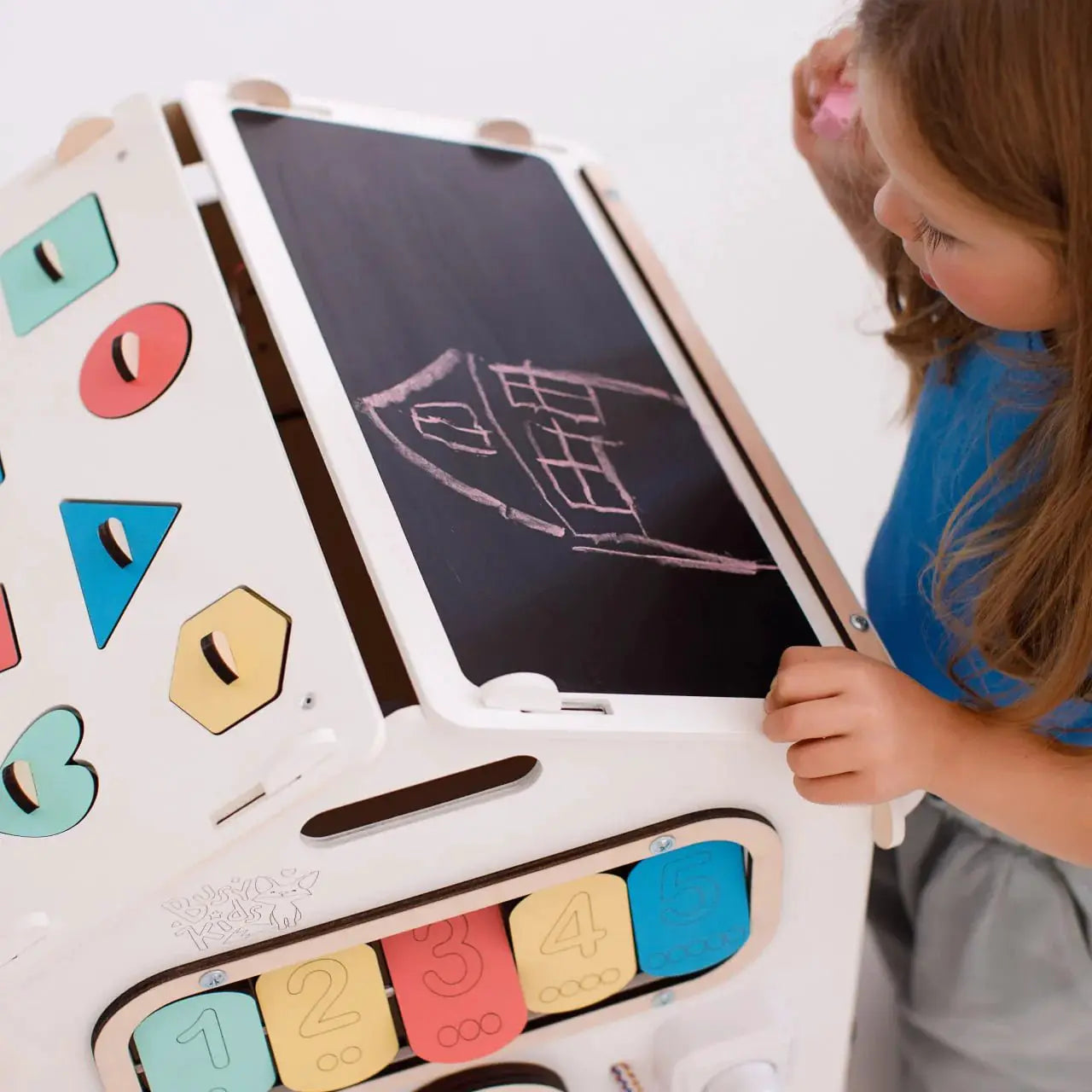 Maisonnette Éducative Blanche - Bois Natura, 12 à 18 mois, montessori - BusyKids by BusyKids