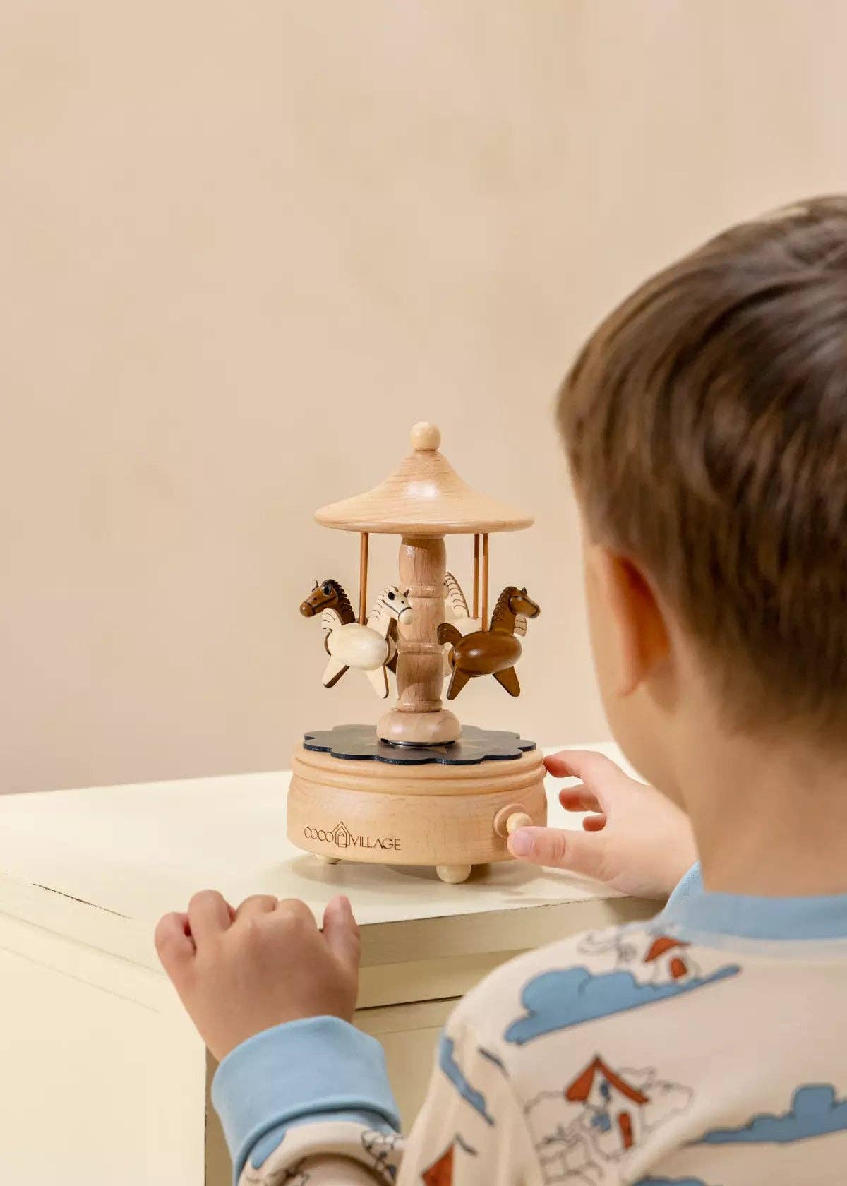 Boîte à musique en bois - The Carousel - Coco Village - myplayground