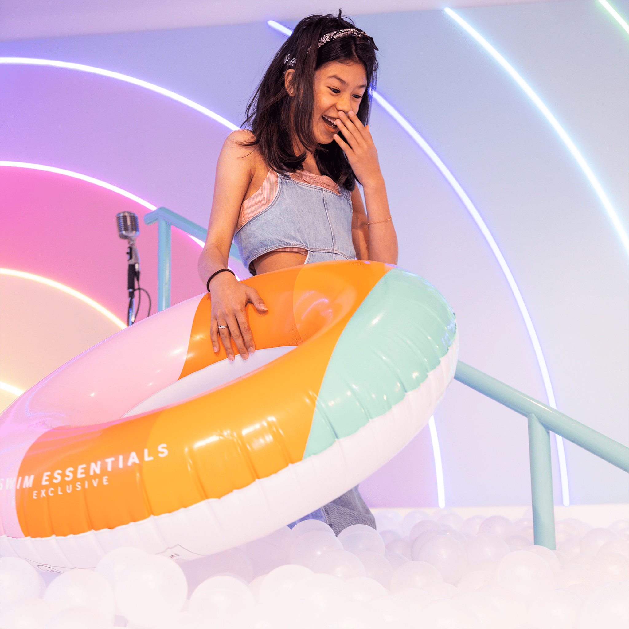 Bouée multicolore - 90cm - Swim Essentials - myplayground