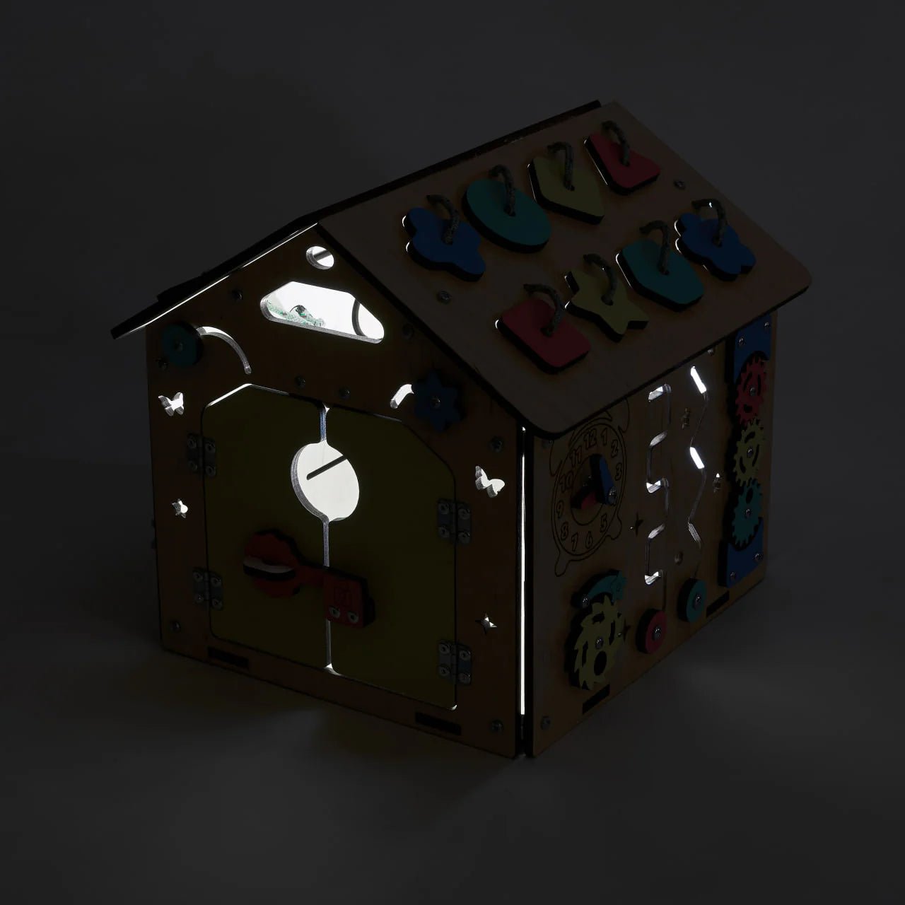 Busy Board Maisonnette Éducative - Bois Mini, 12 à 18 mois - BusyKids - myplayground