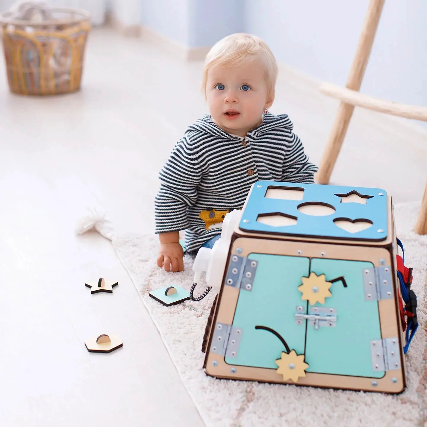 Coffre-fort - busy Board montessori, Bois Natura, 12 mois - BusyKids by BusyKids