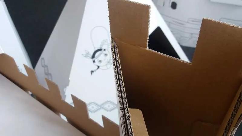 Kit de construction créatif pour enfant : L'incroyable château en carton by Wiplii