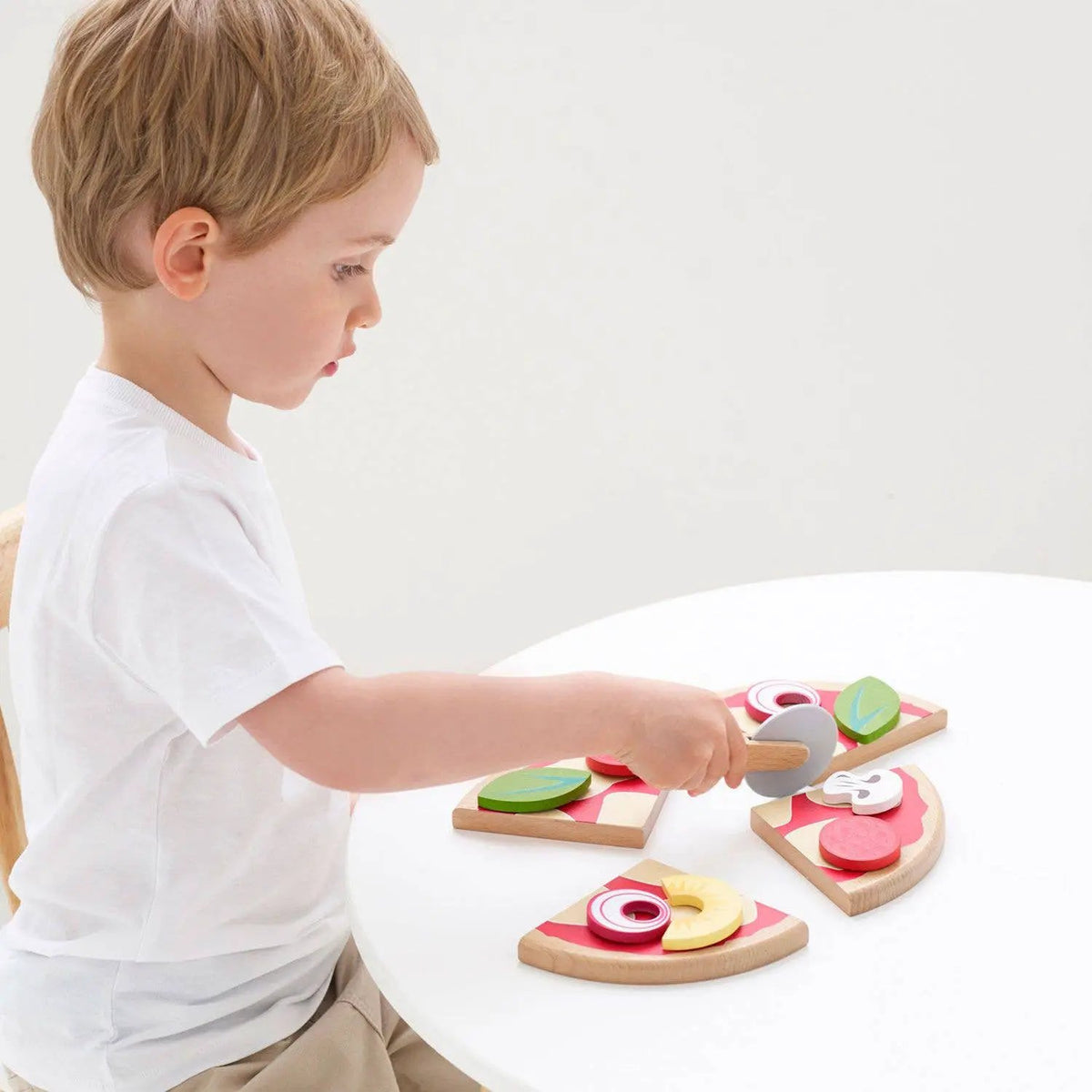 Pizza et garnitures - Jeu sensoriel enfant by Le Toy Van