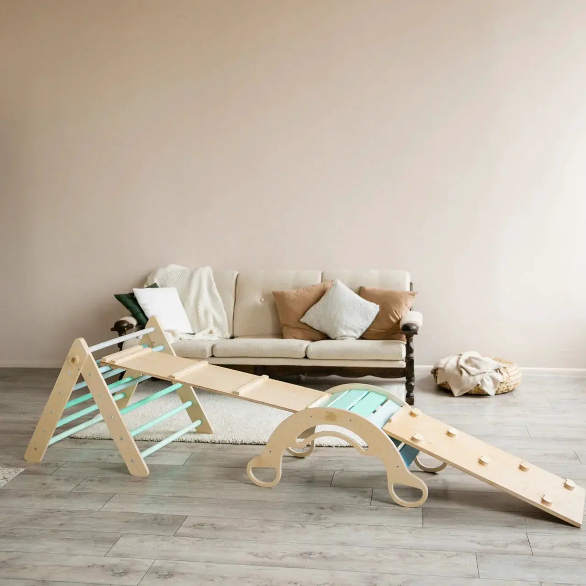 Ensemble triangle pikler + 2 Planches à Double Face + Bascule d’Équilibre - Menthe, bois natura, 12 à 18 mois - BusyKids by BusyKids