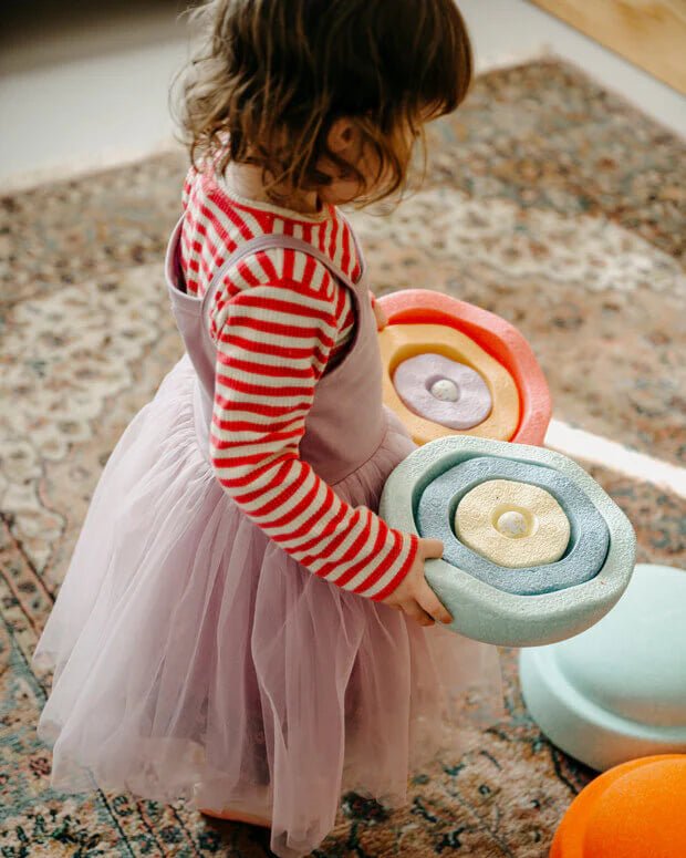 Inside 6 unique - myplayground