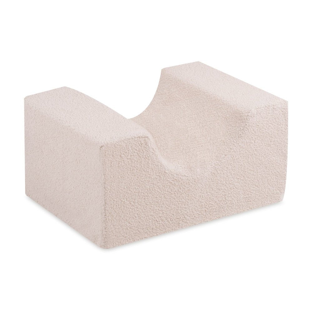 Château de terrain de jeu avec piscine +150 balles (perle, or) – Peau de mouton crème – Plush Nest - myplayground