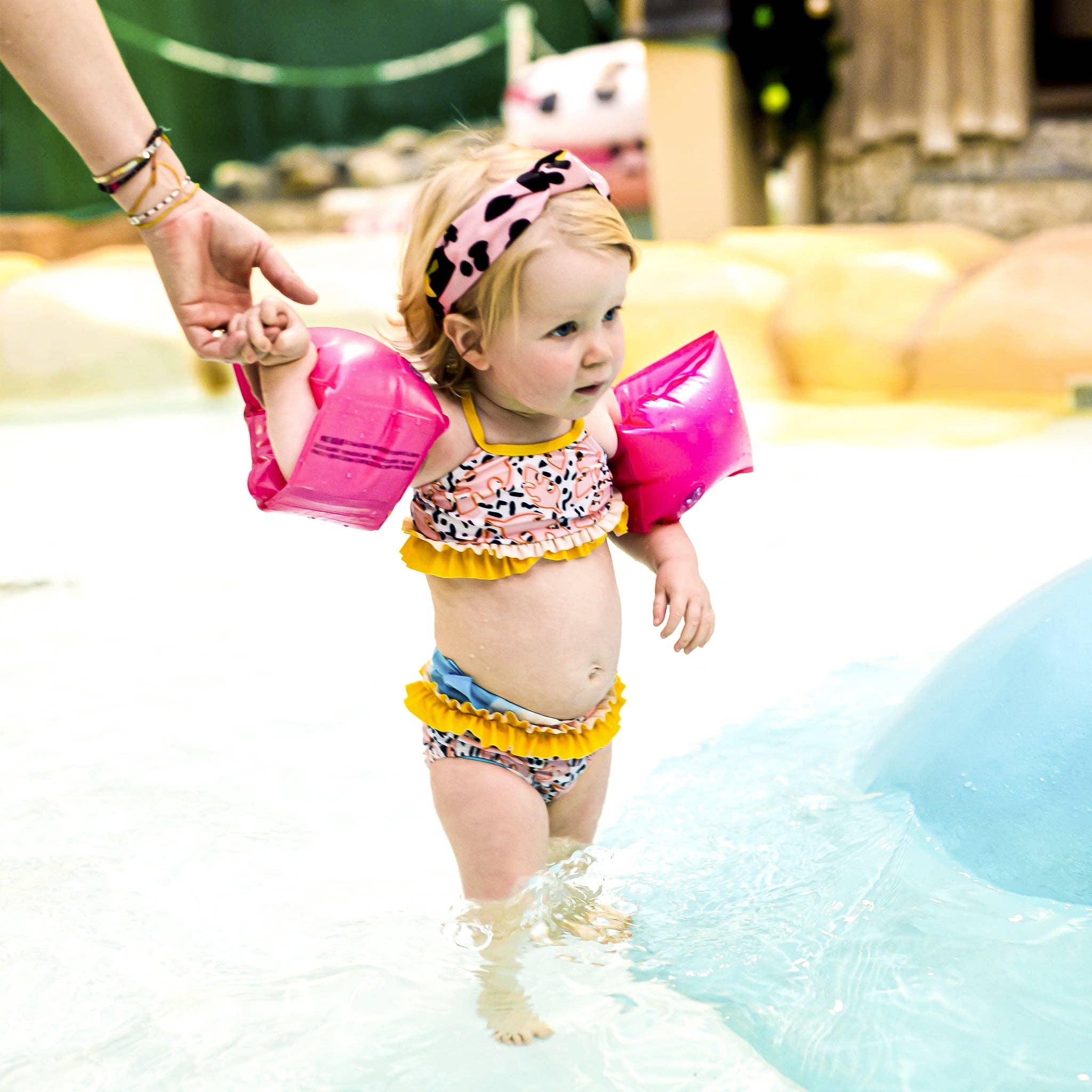 Brassards de natation - Néon Rose ( 0 à 2 ans ) - Swim Essentials - myplayground