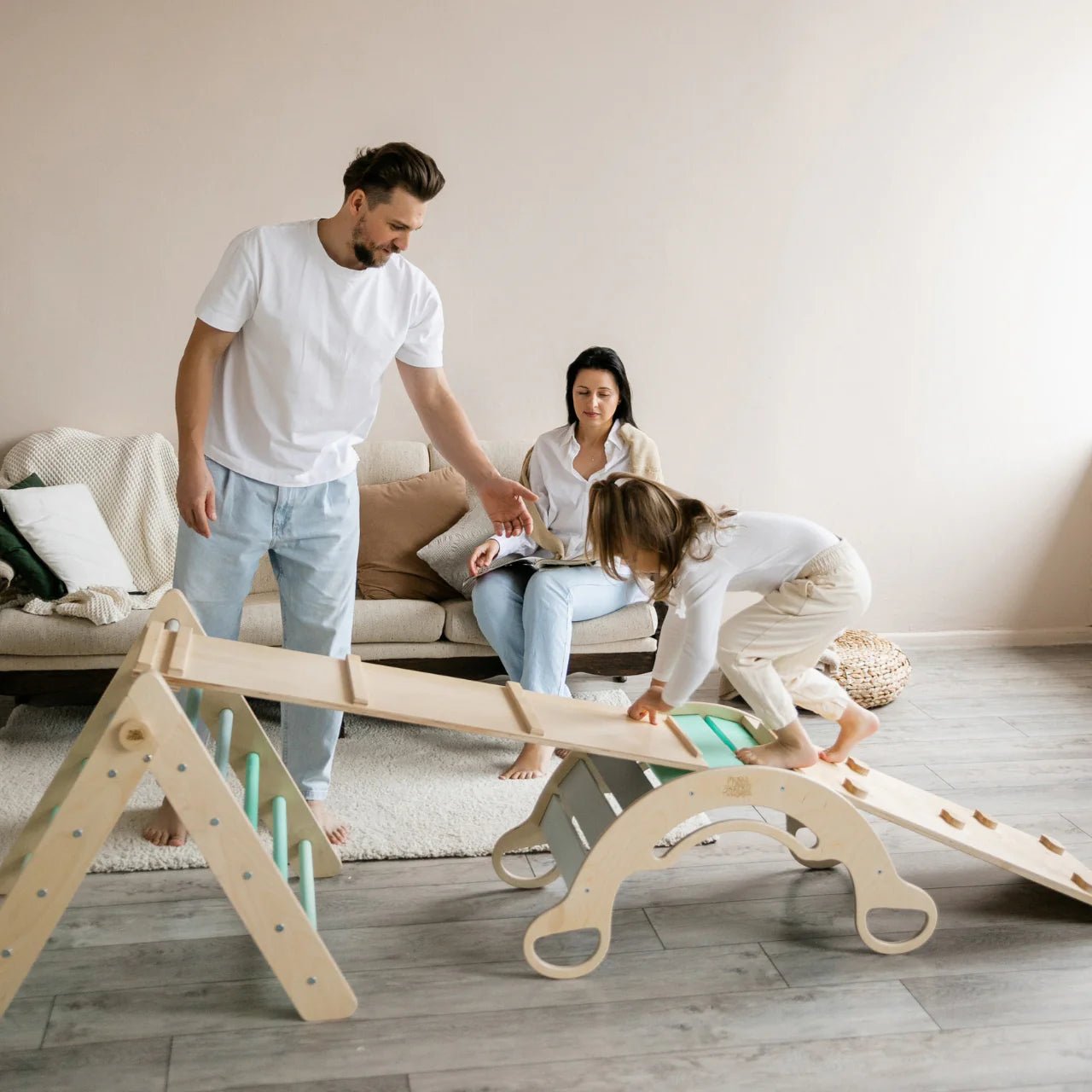 Ensemble triangle pikler + 2 Planches à Double Face + Bascule d’Équilibre - Menthe, bois natura, 12 à 18 mois - BusyKids - myplayground