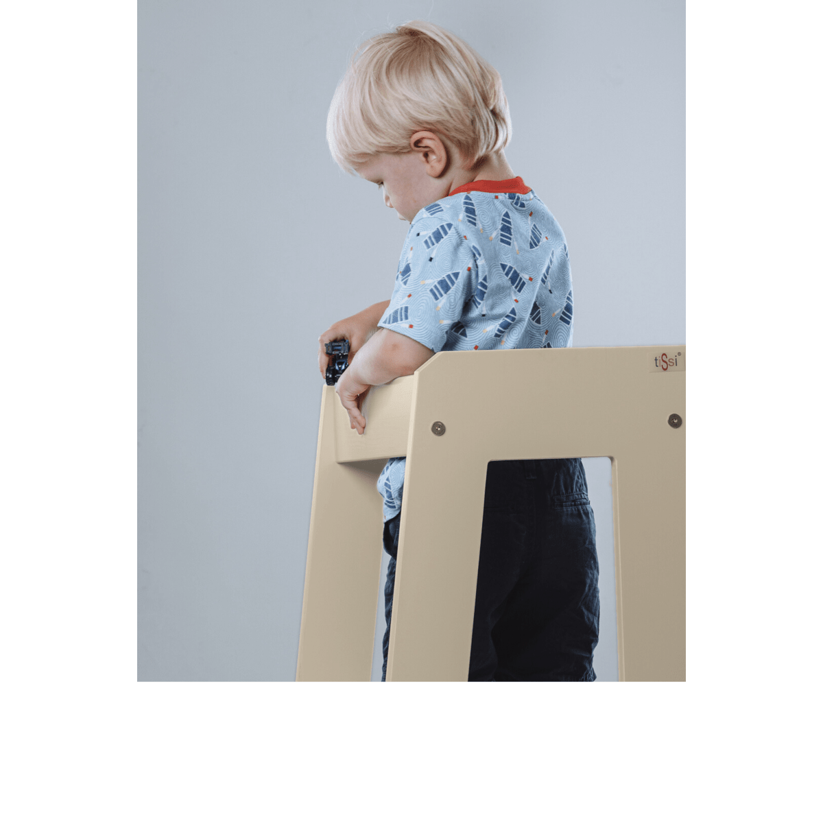 Tissi® discovering tower / learning tower Felix with a growing book massive cashmere by tiSsi ® Familie beginnt mit uns™