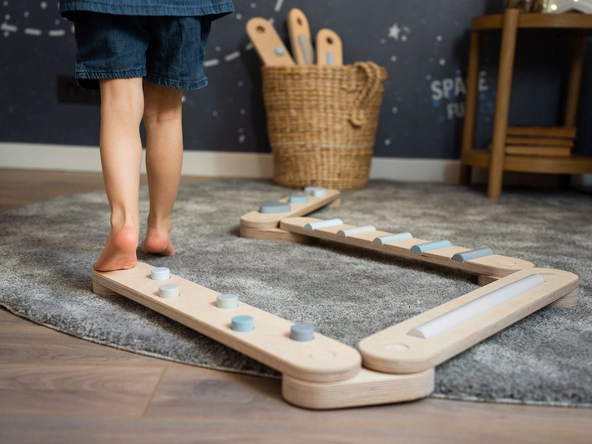 Lot de 4 poutres d'équilibre, jouet d'équilibre en bois, planches d'équilibre - Jeu de motricité enfant - Happymoon - myplayground