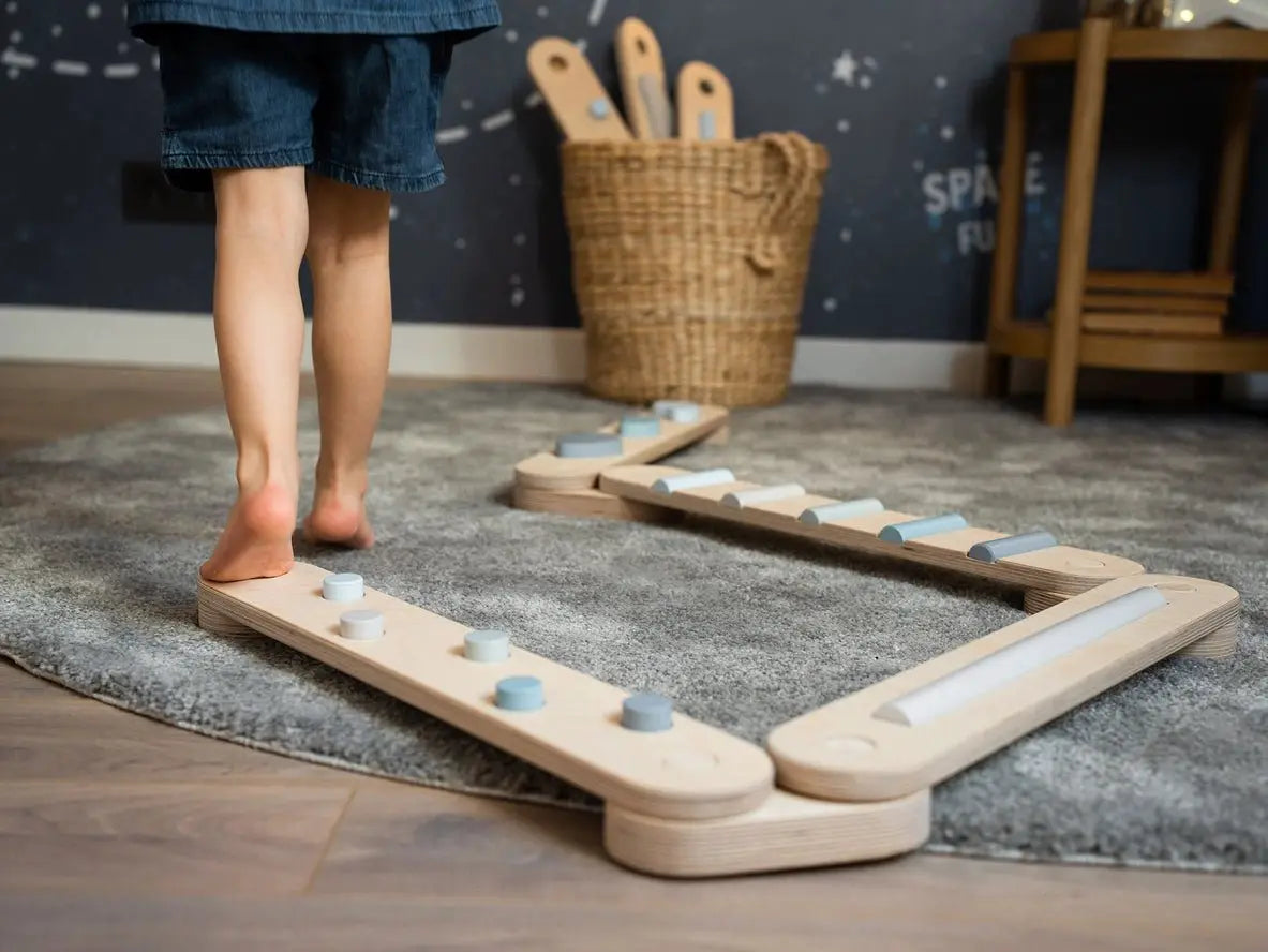 Lot de 4 poutres d'équilibre, jouet d'équilibre en bois, planches d'équilibre - Jeu de motricité enfant - Happymoon by HappyMoon
