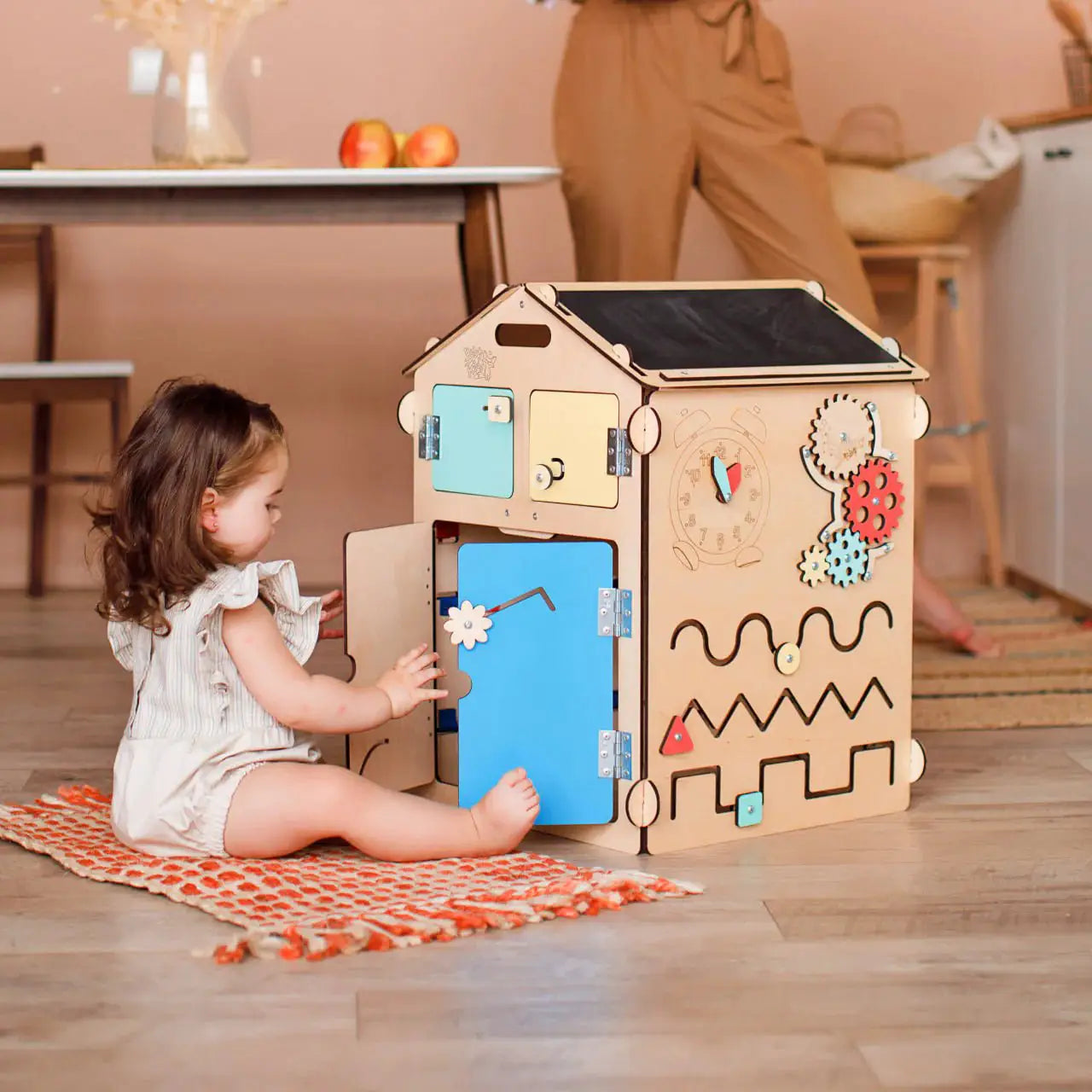Maisonnette Éducative - Bois Natura, 12 à 18 mois - BusyKids by BusyKids