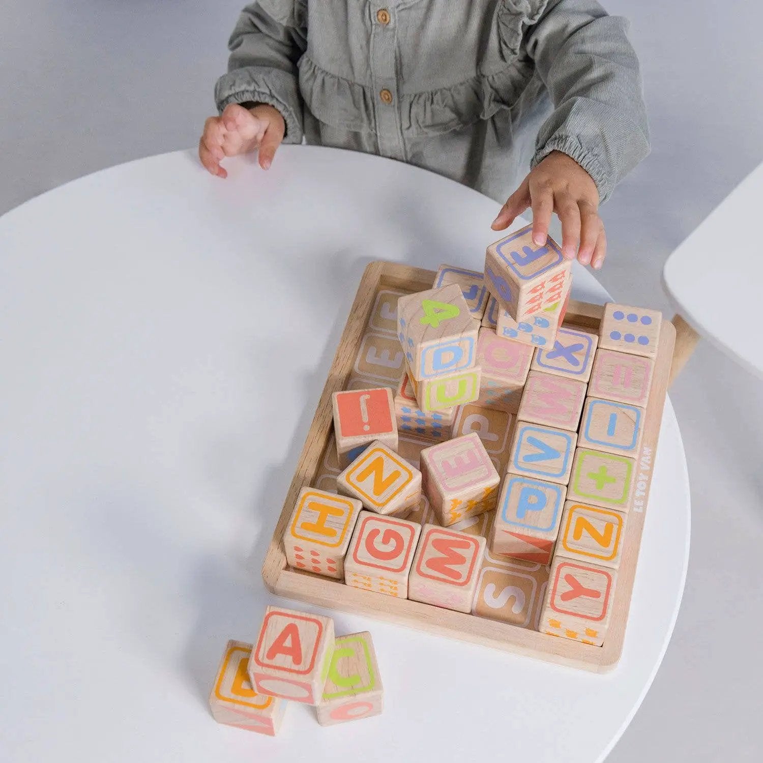 Cube ABC - Jeu éducatif enfant by Le Toy Van