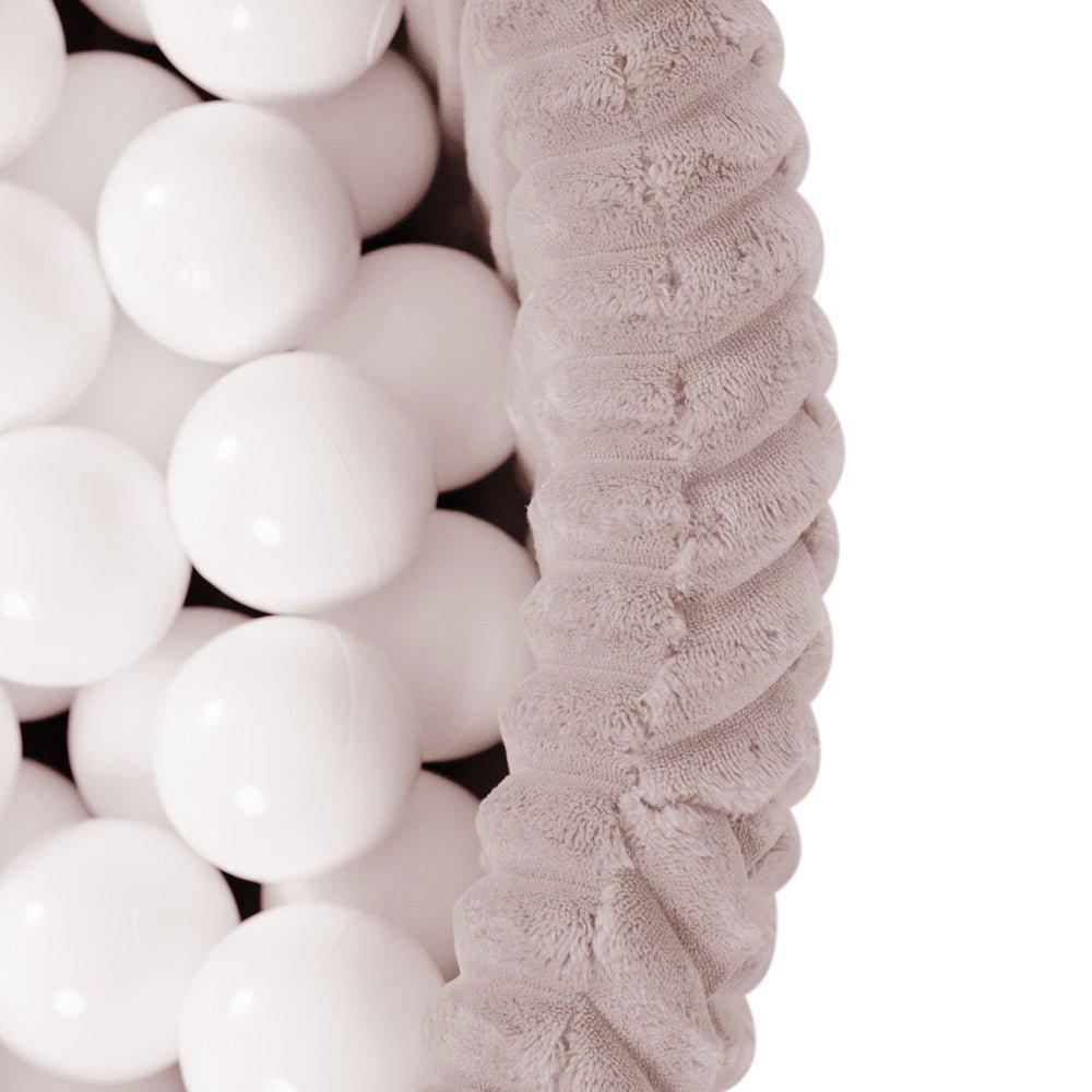 Piscine à balles - ronde 90x30 cm, Puffy Lamell Rose (+ 200 boules rose, dorées, perle ) – Plush Nest - myplayground