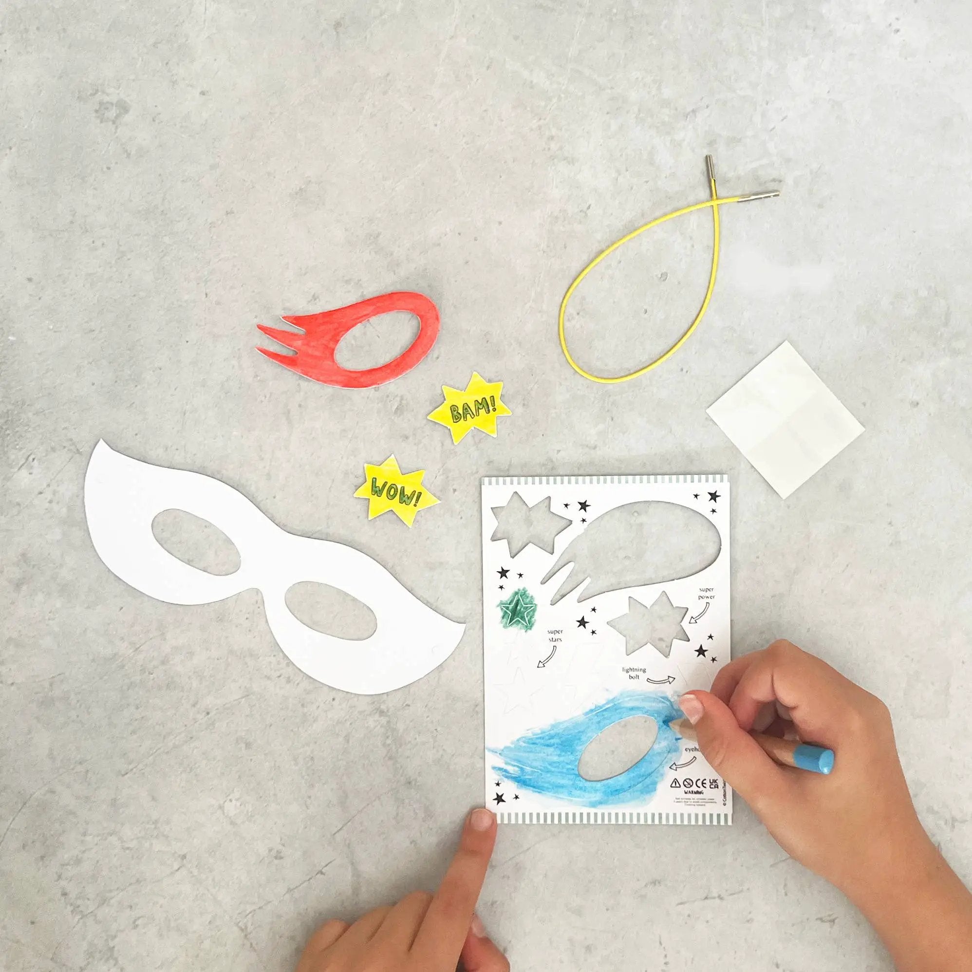 Faites votre propre masque de super-héros by Cotton Twist