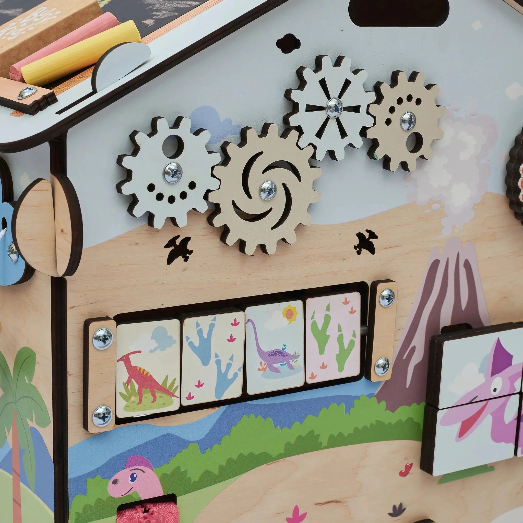 Busy Board Maisonnette Éducative DINO Équipé d'un Éclairage - Bois Natura, 12 à 18 mois - BusyKids by BusyKids