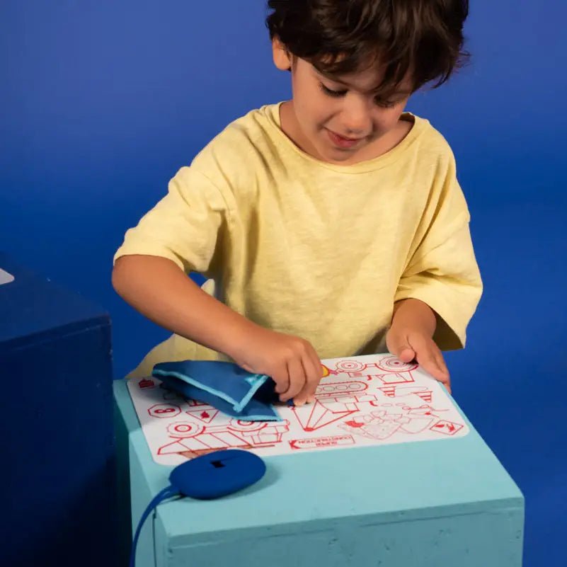 Lingette microfibre et étui en silicone - SuperPetit - myplayground